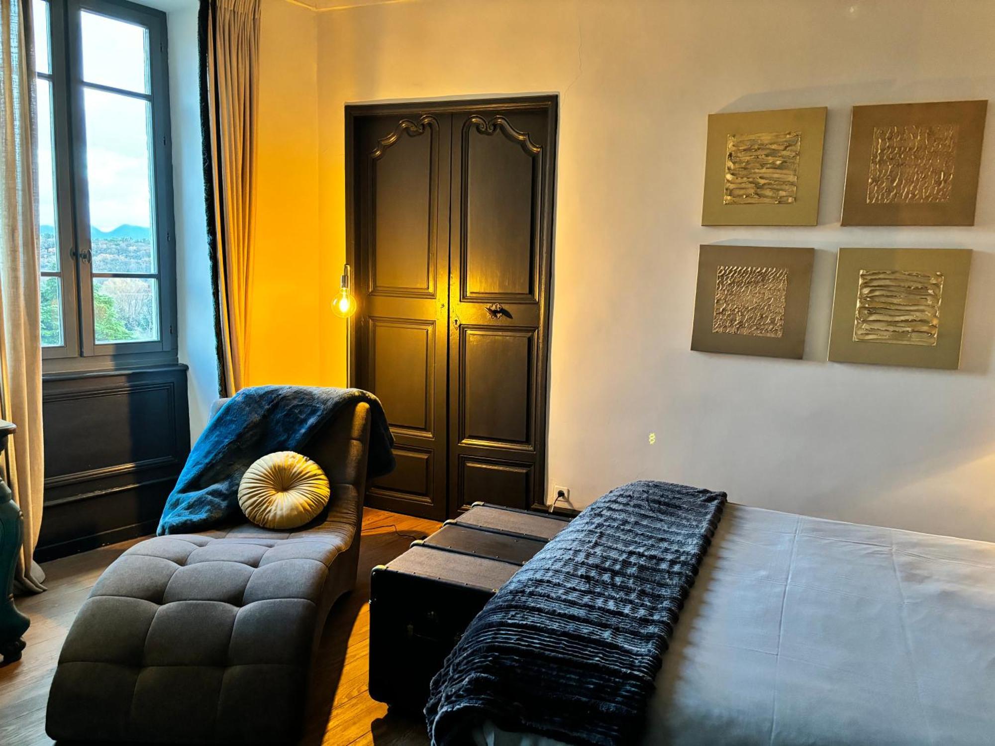 Double Room Mountain View