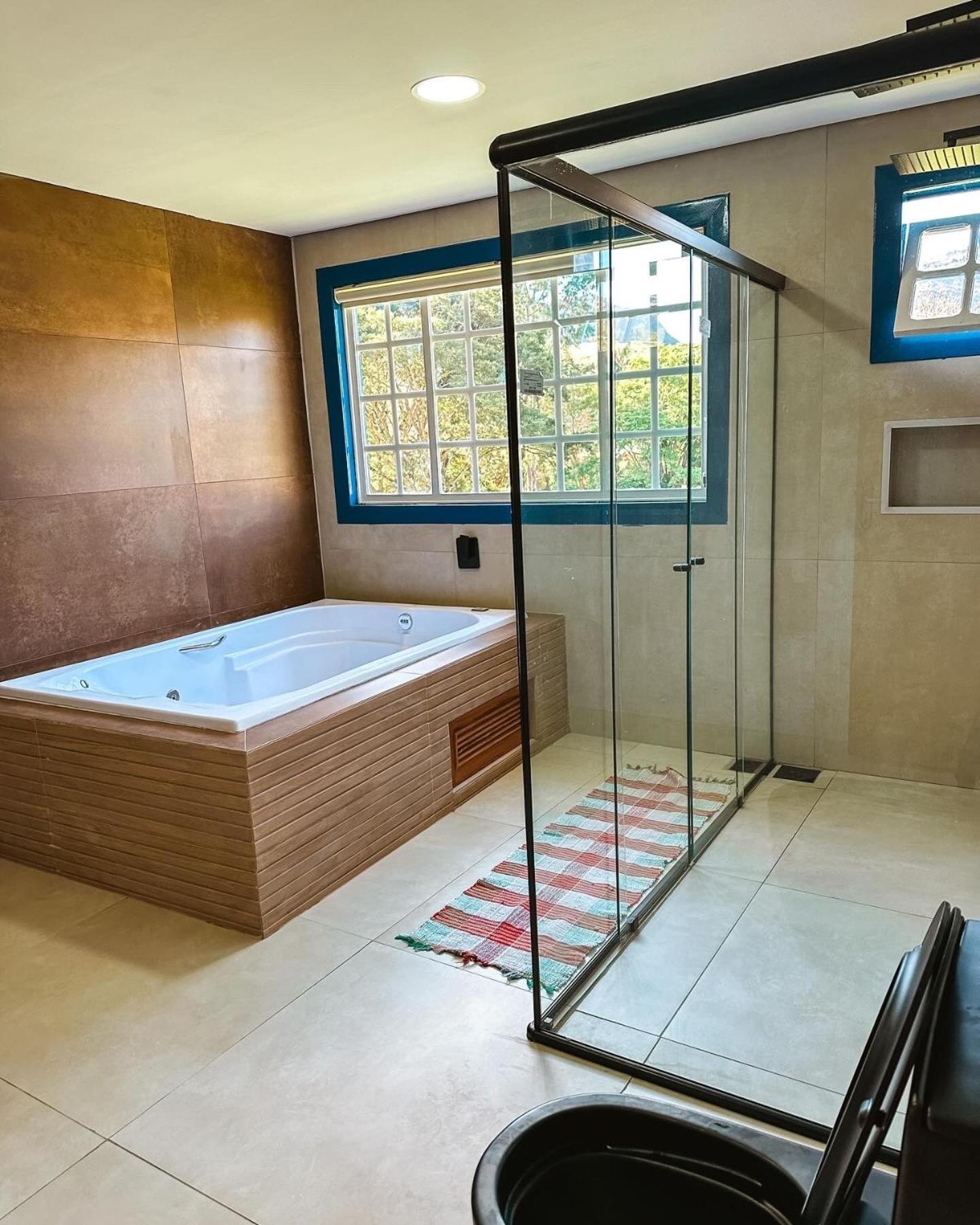 Quadruple Room Bath