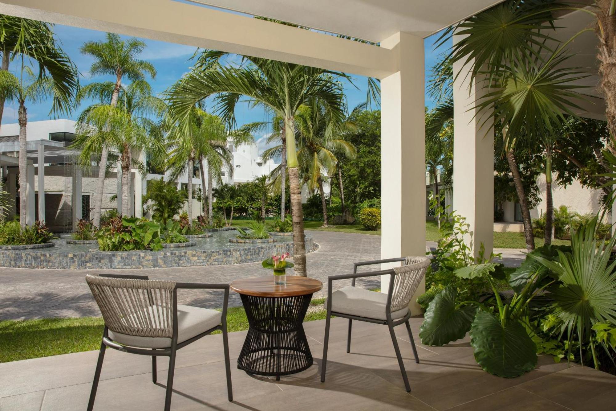 Junior Suite Tropical View Double