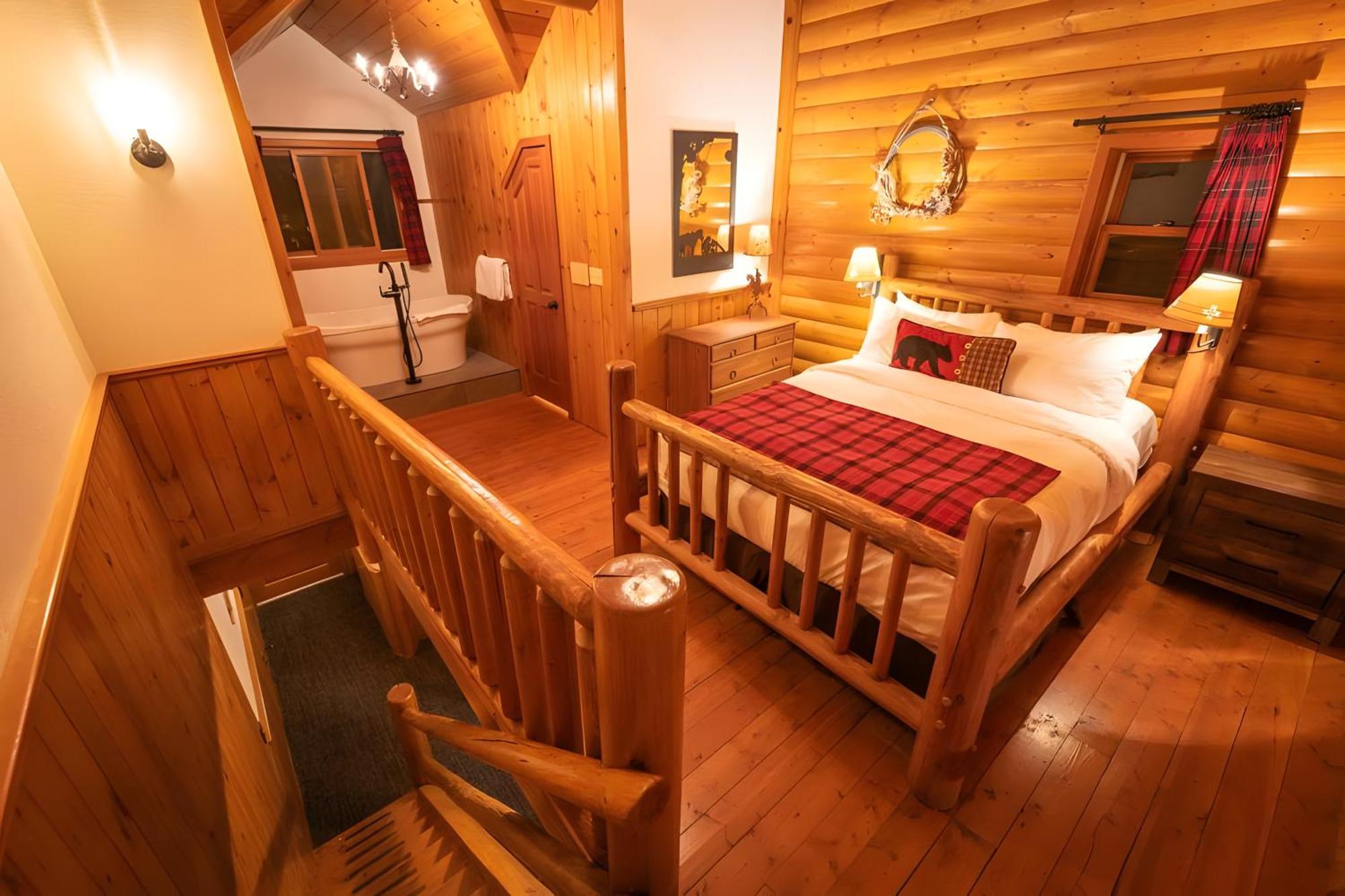 Superior Jacuzzi Suite Lodge Building