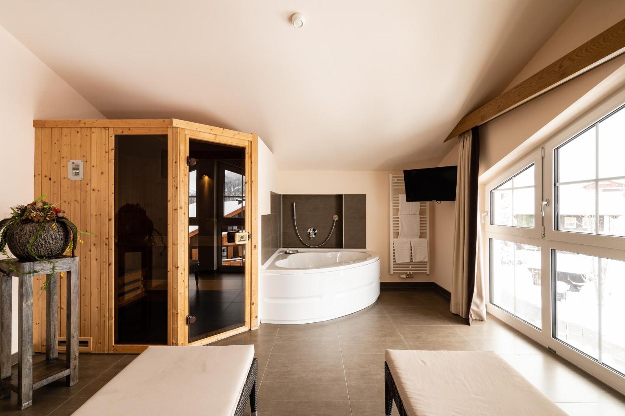 Suite Spa Bath Sauna