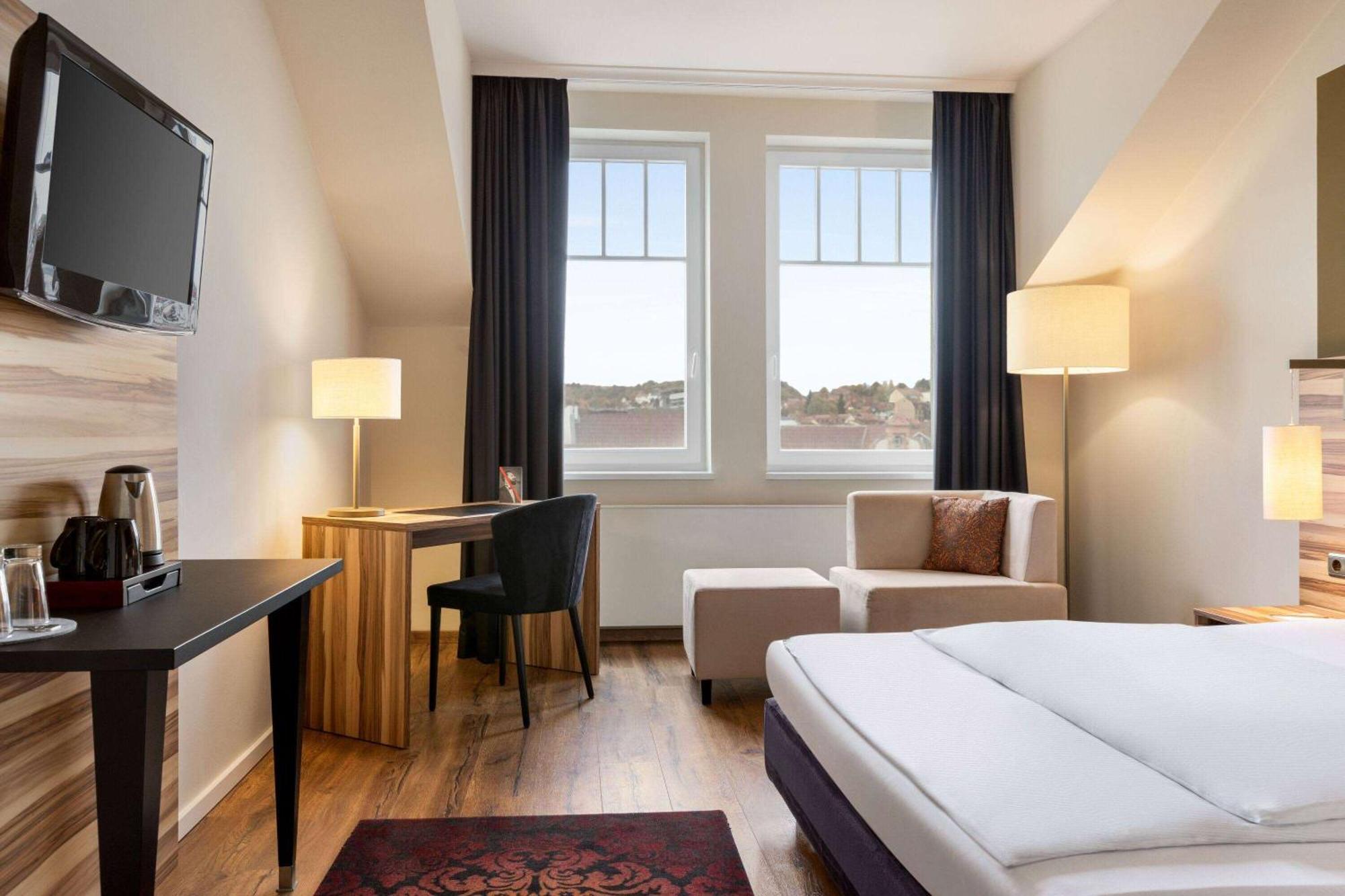 Deluxe Single Room