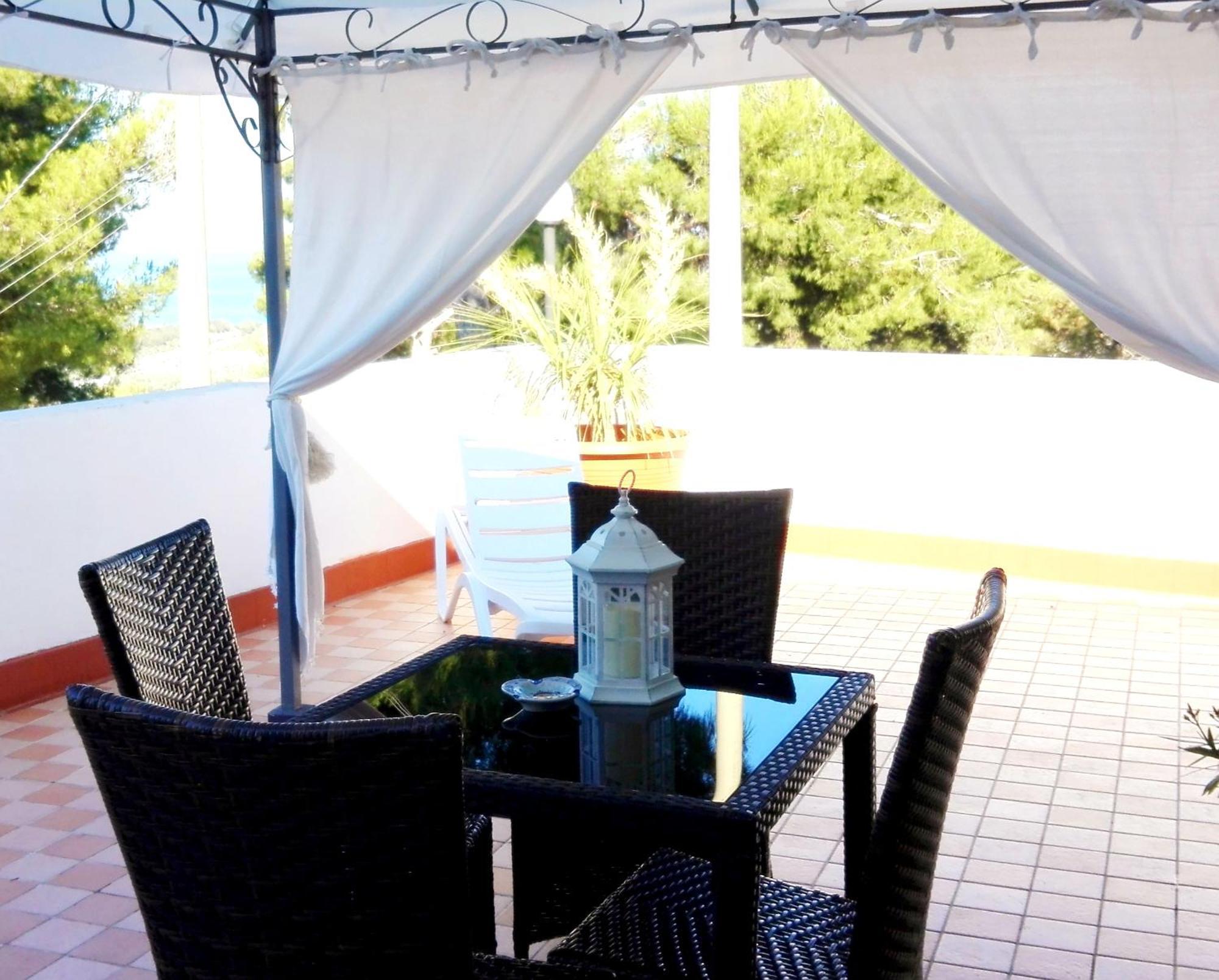 One-Bedroom Apartment Terrace sea view