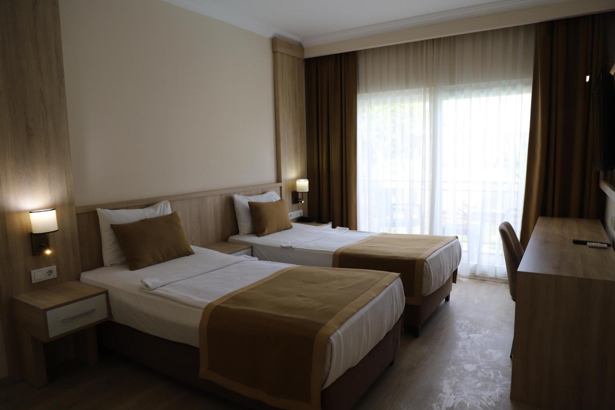 Single Room,1537300645:JPEG