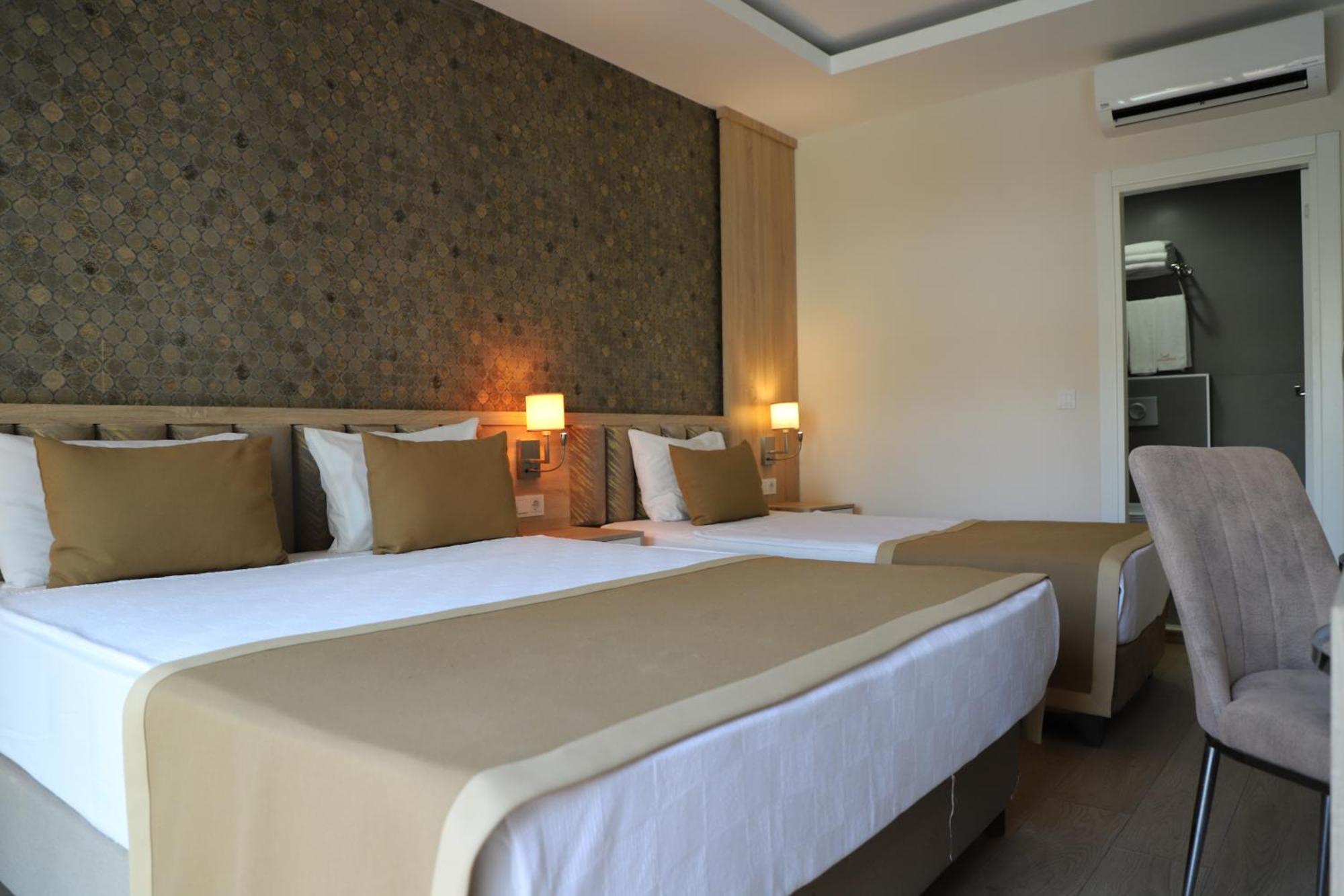 Standard Triple Room,1537301815:JPEG