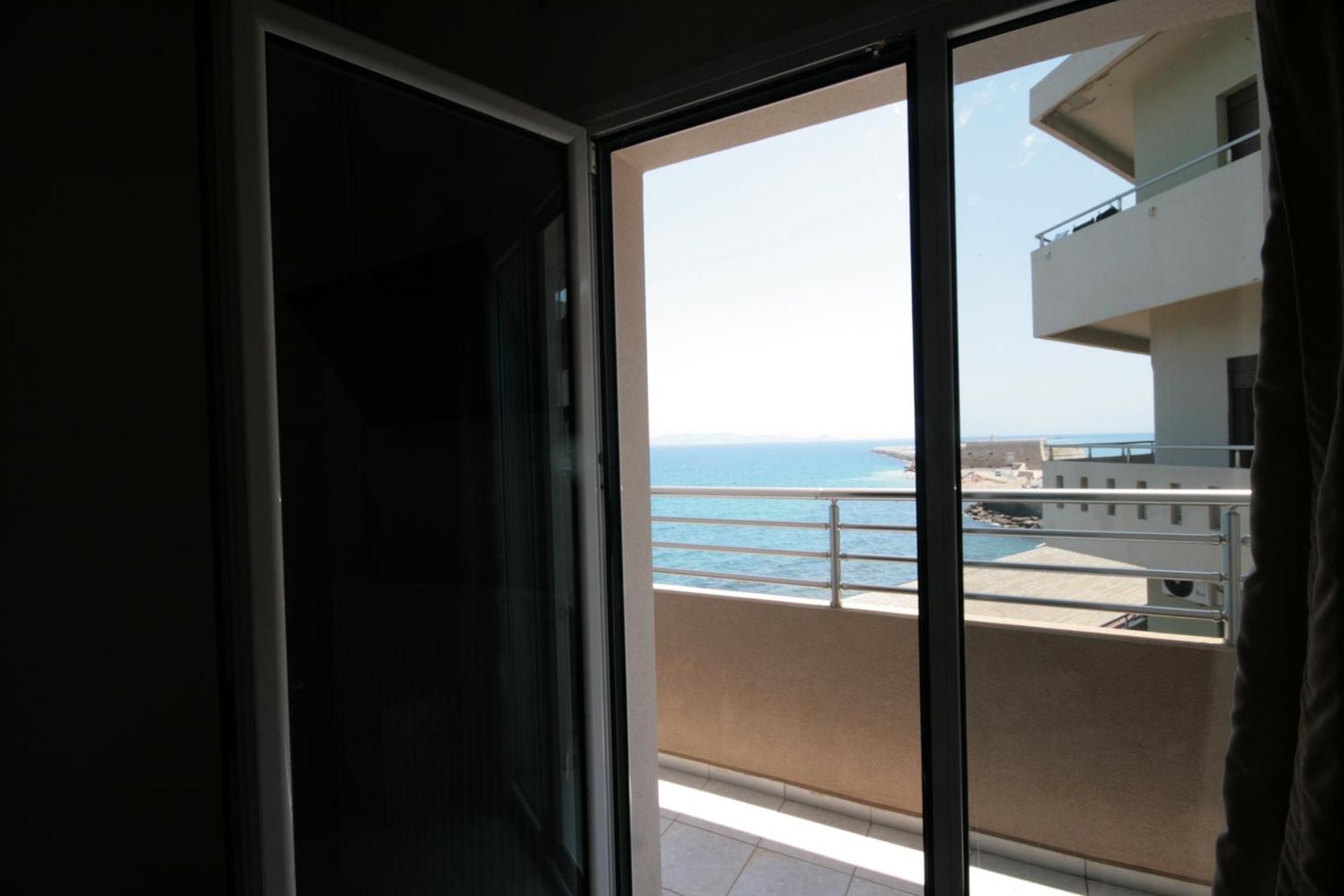 Double or Twin Room Sea View