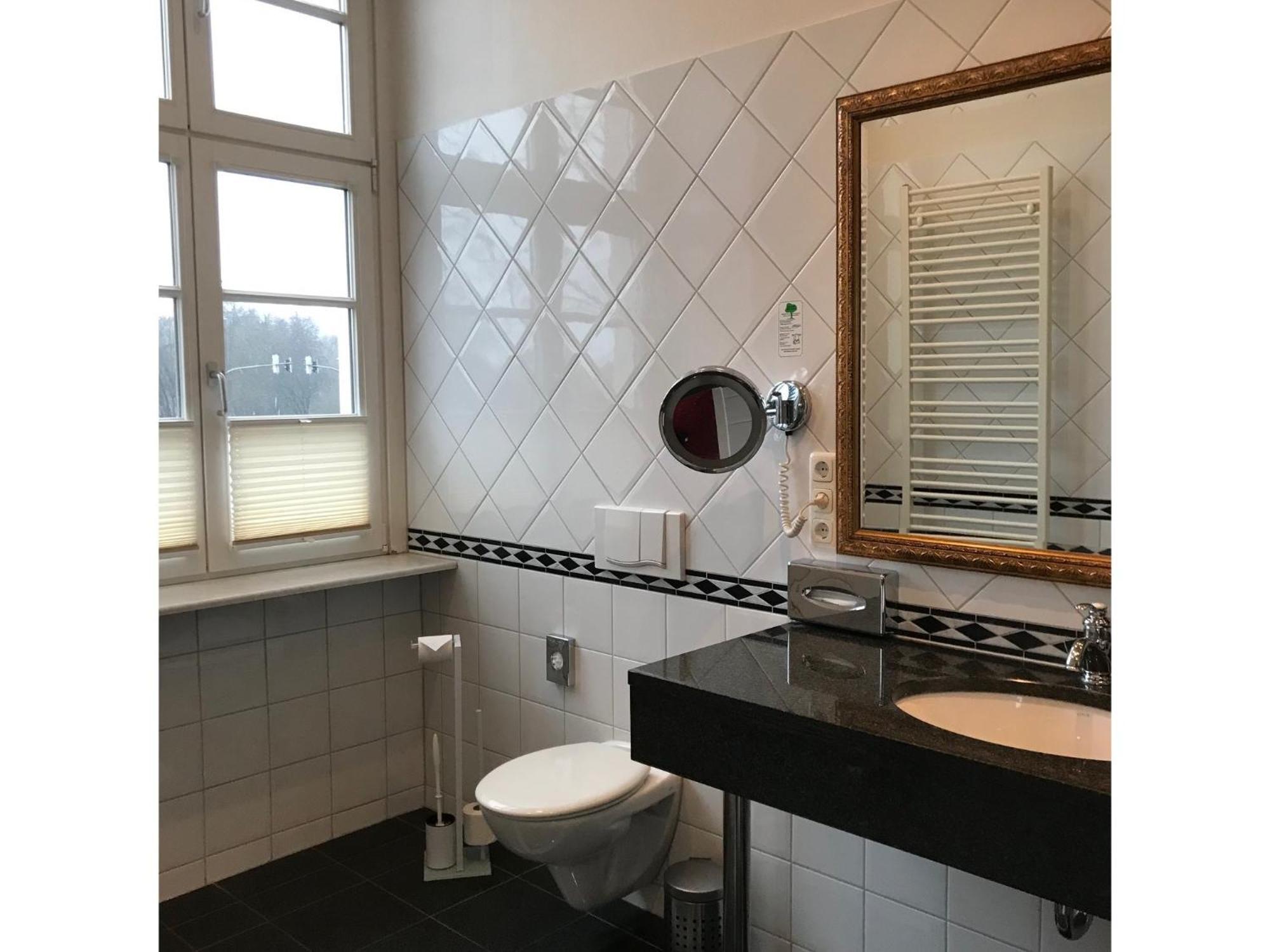 Small Suite