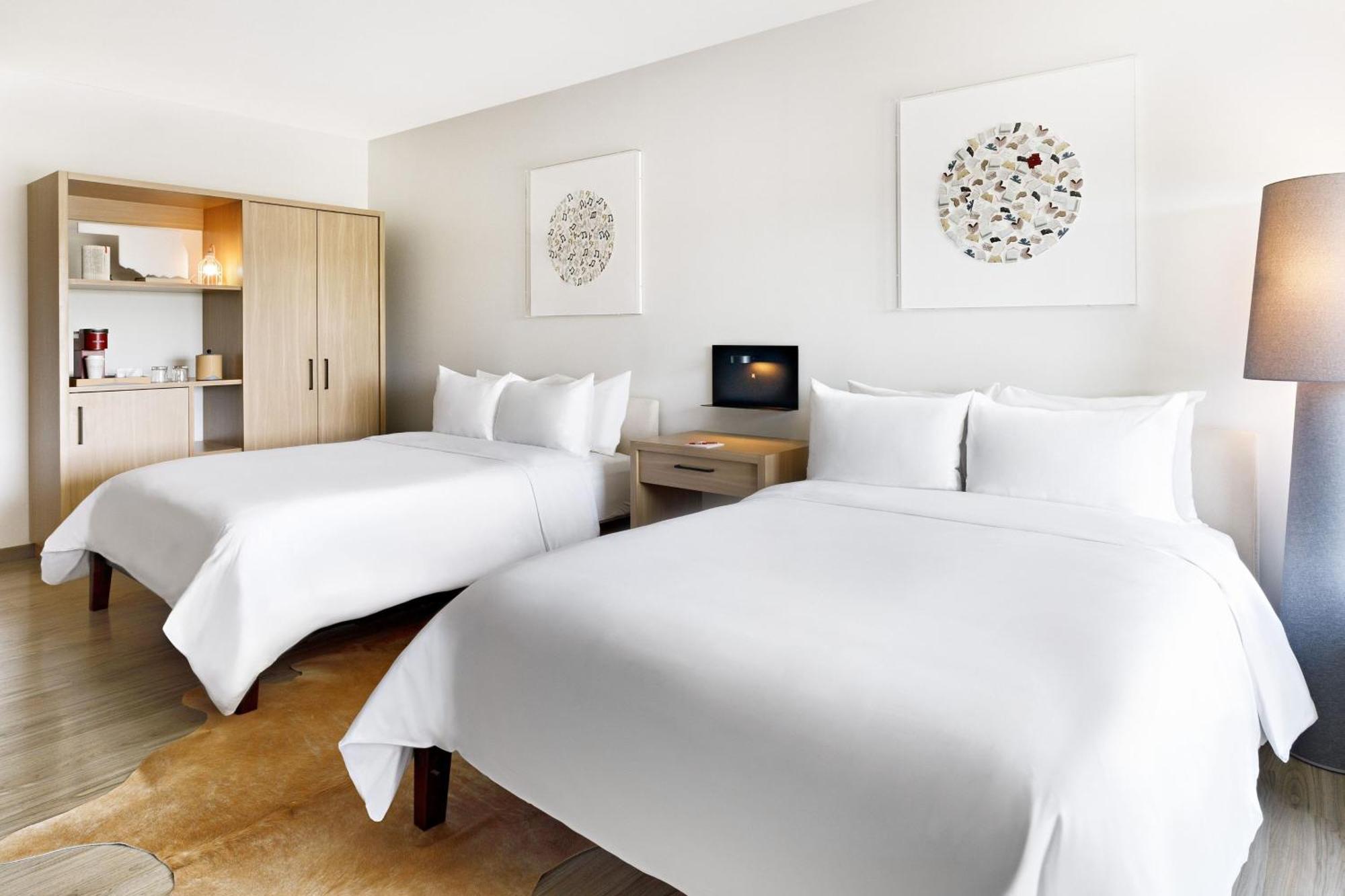 Queen Room with Two Queen Beds - Hearing Accessible
