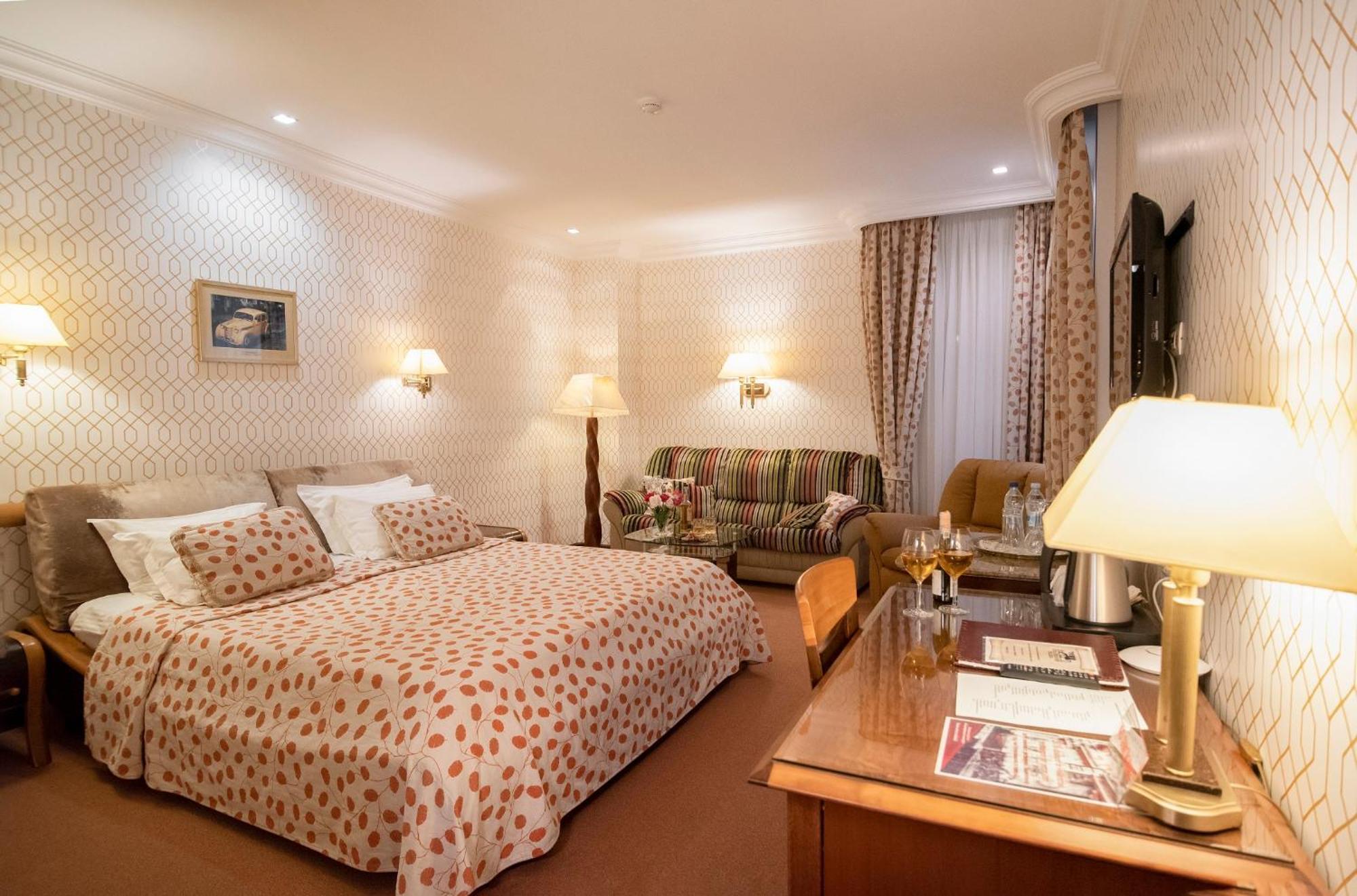 Junior Suite