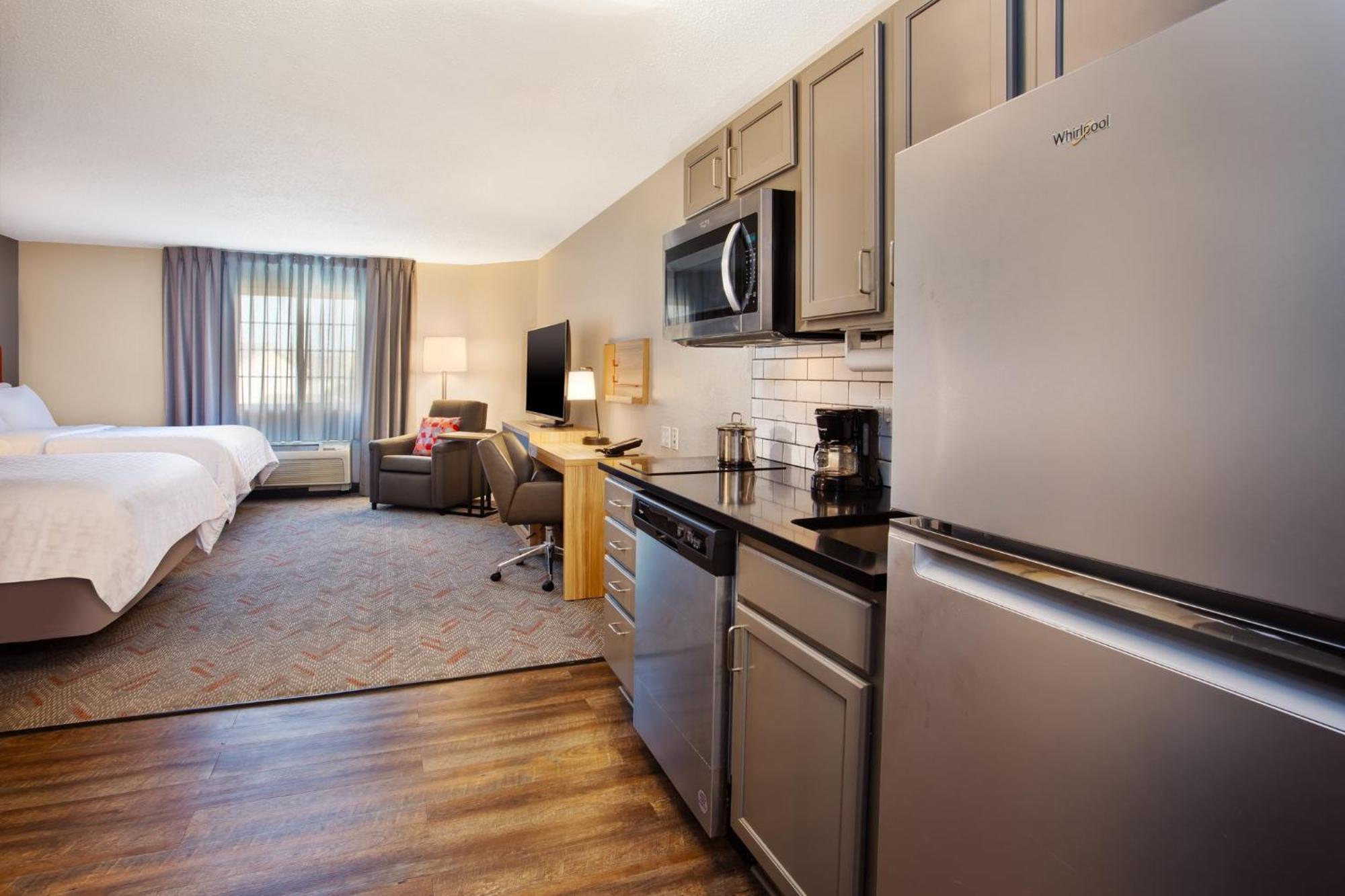 Studio Suite Two Queen Beds
