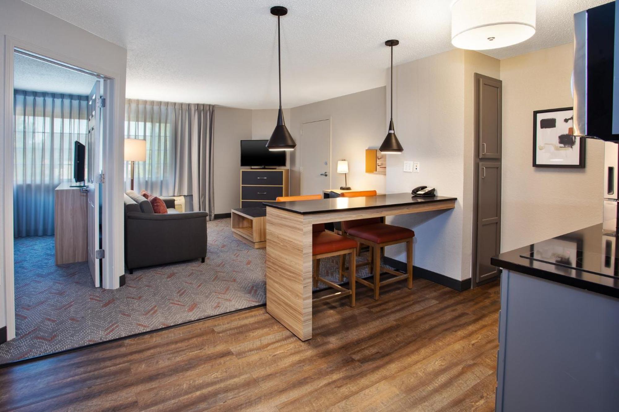 One-Bedroom Suite