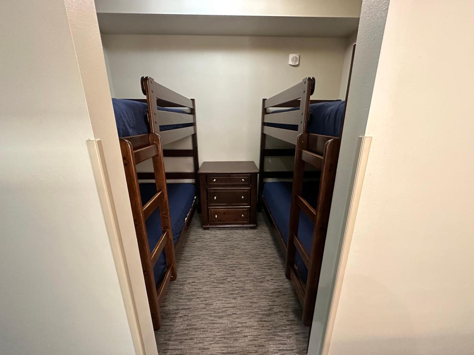 King Bunk Suite