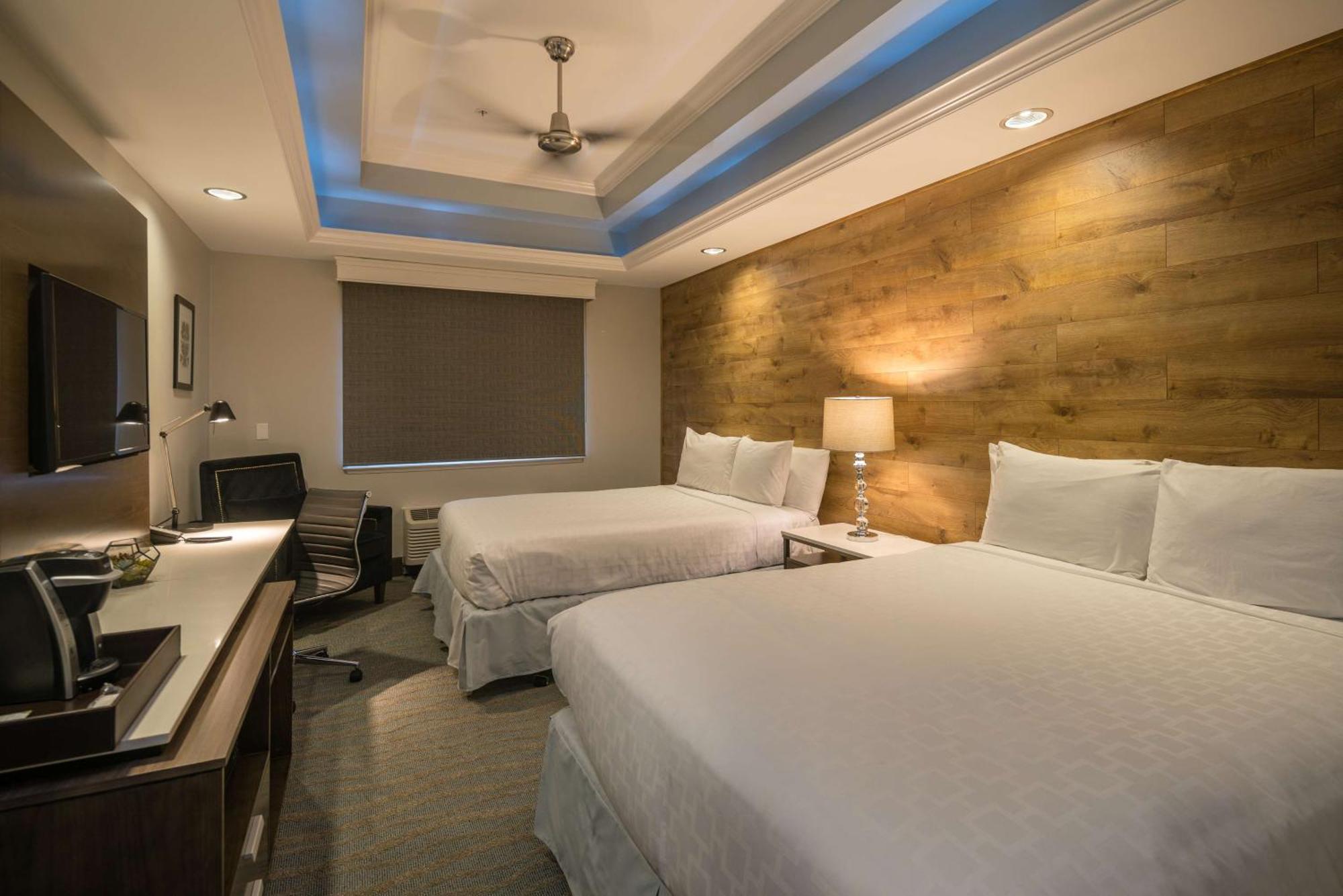 Queen Room Two Queen Beds Non-Smoking