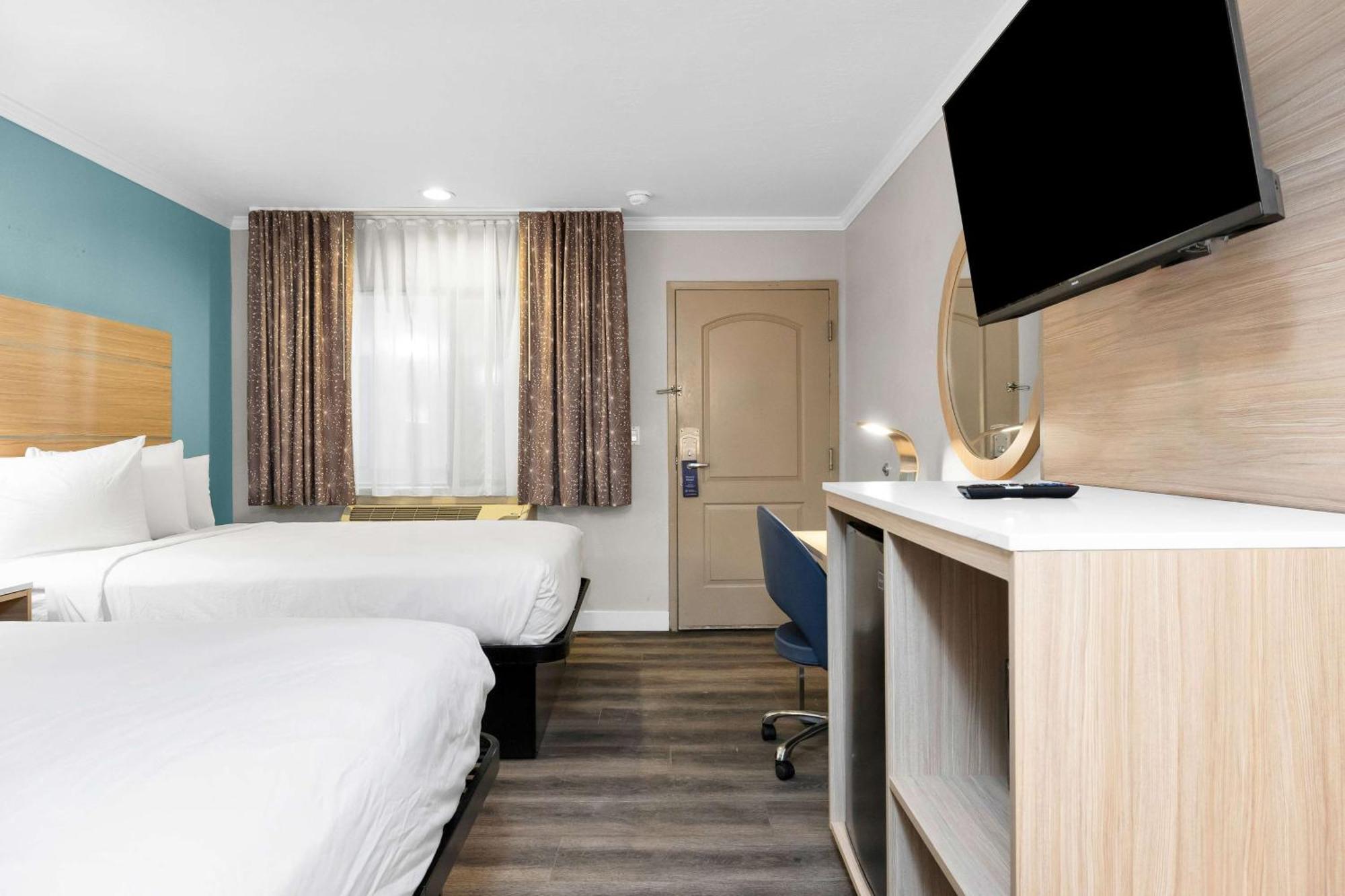 Double Room Two Double Beds