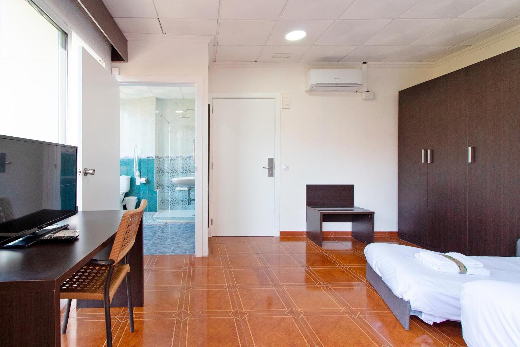 Large Double Room