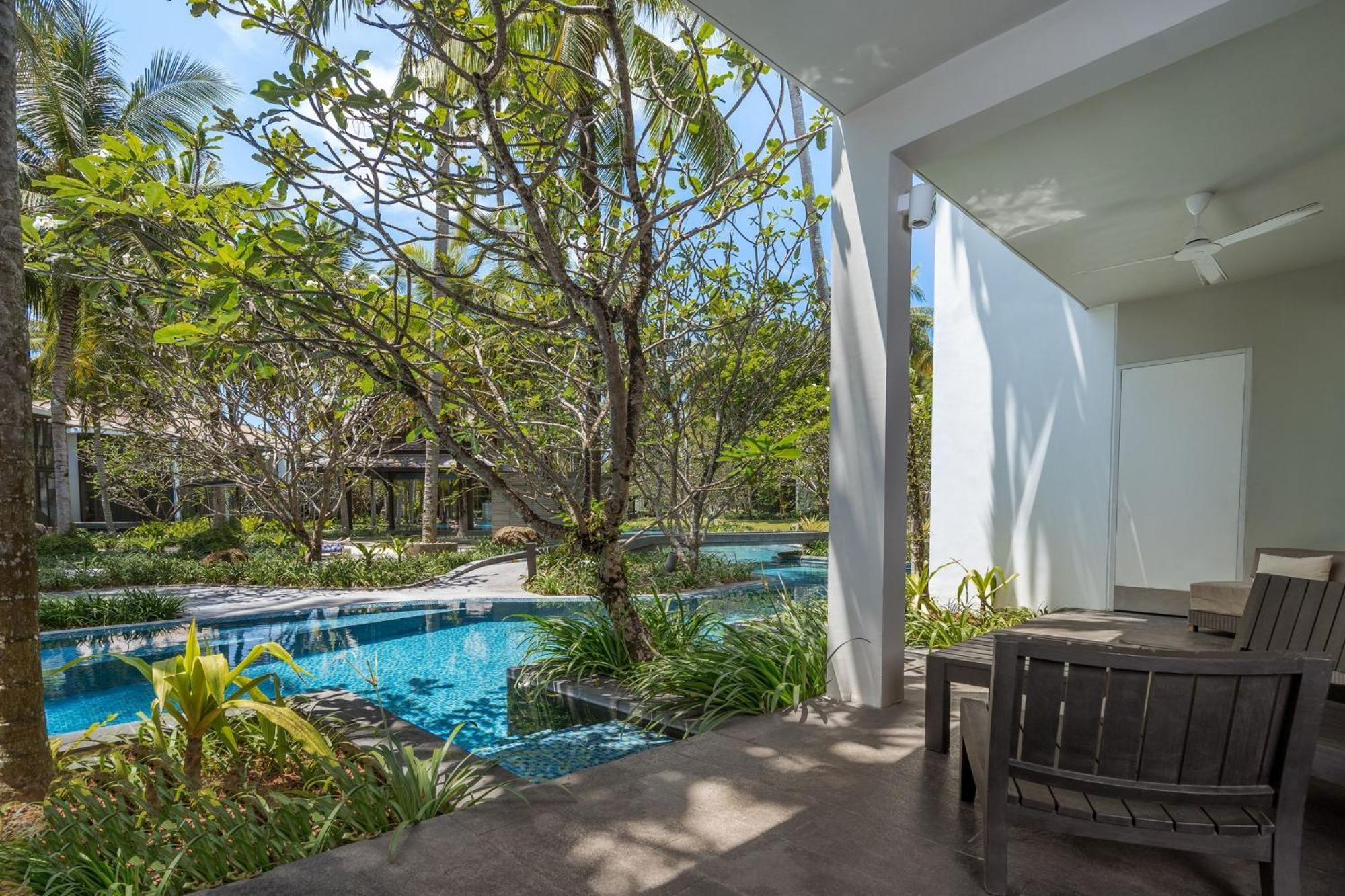 Junior Suite Pool View