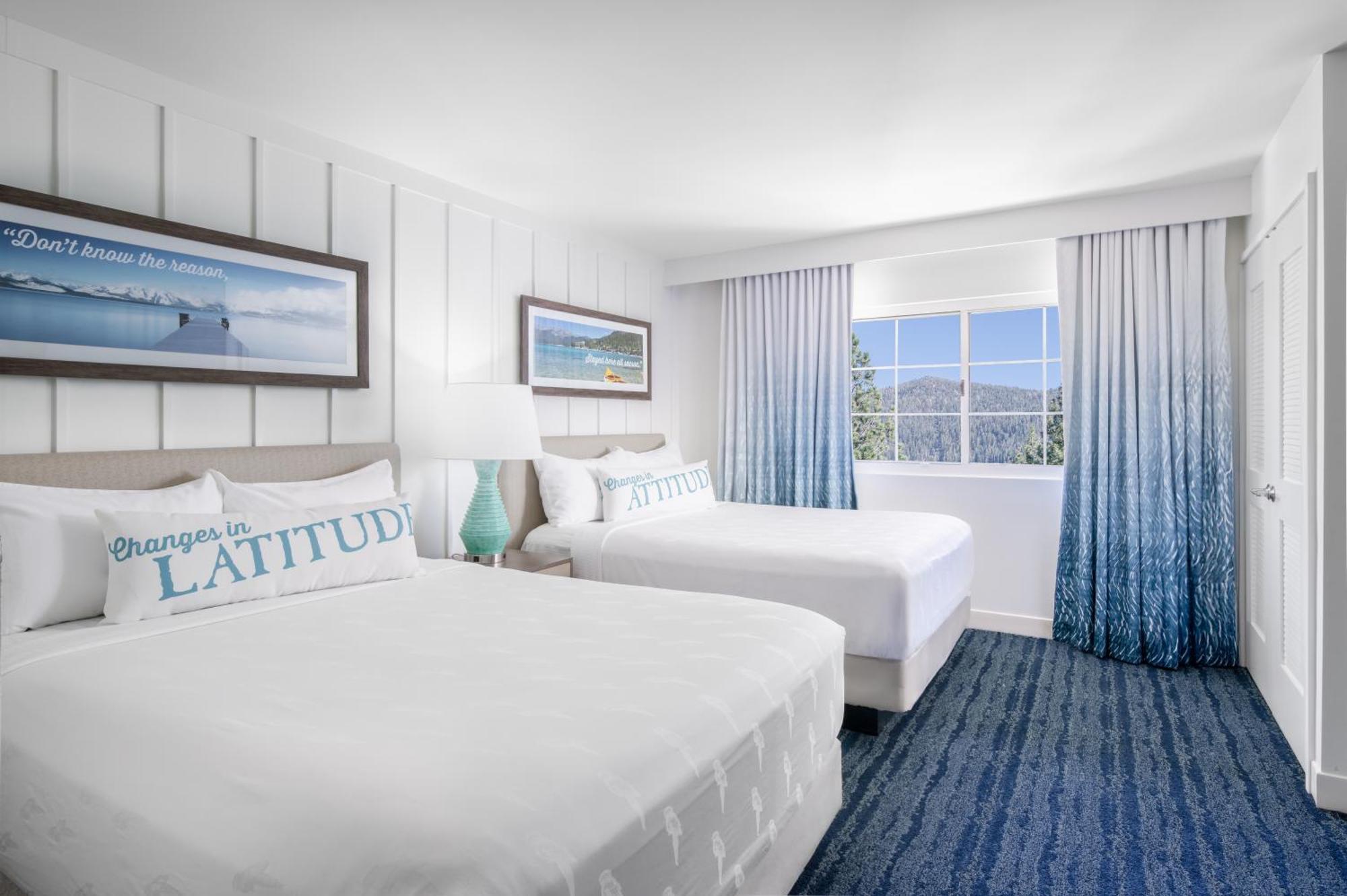 Two Queen Beds Suite Mountain View 705 Sq Ft