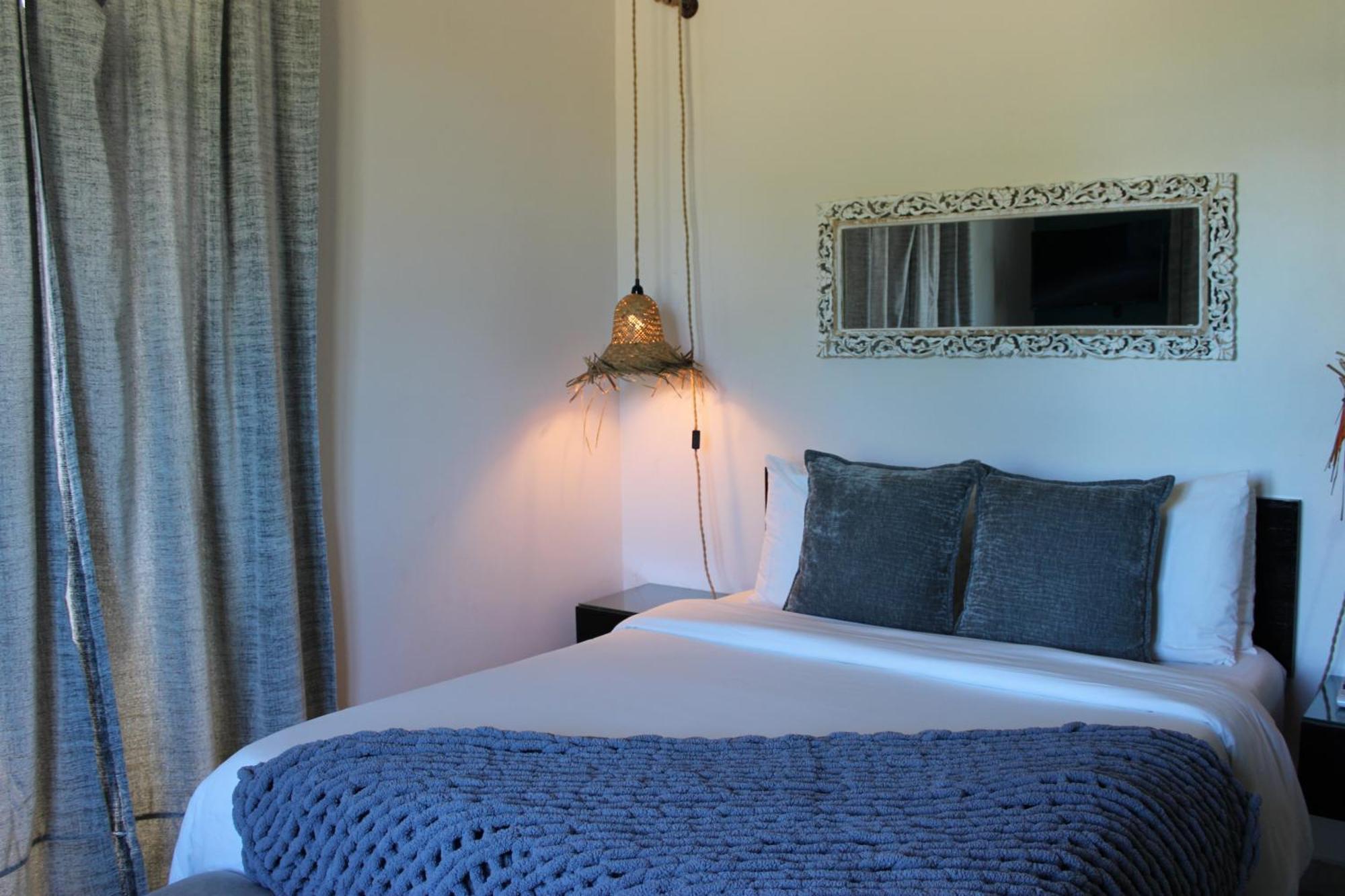 Superior One-Bedroom Apartment