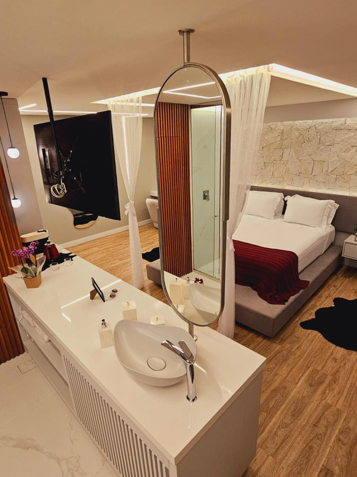 Suite Spa Bath