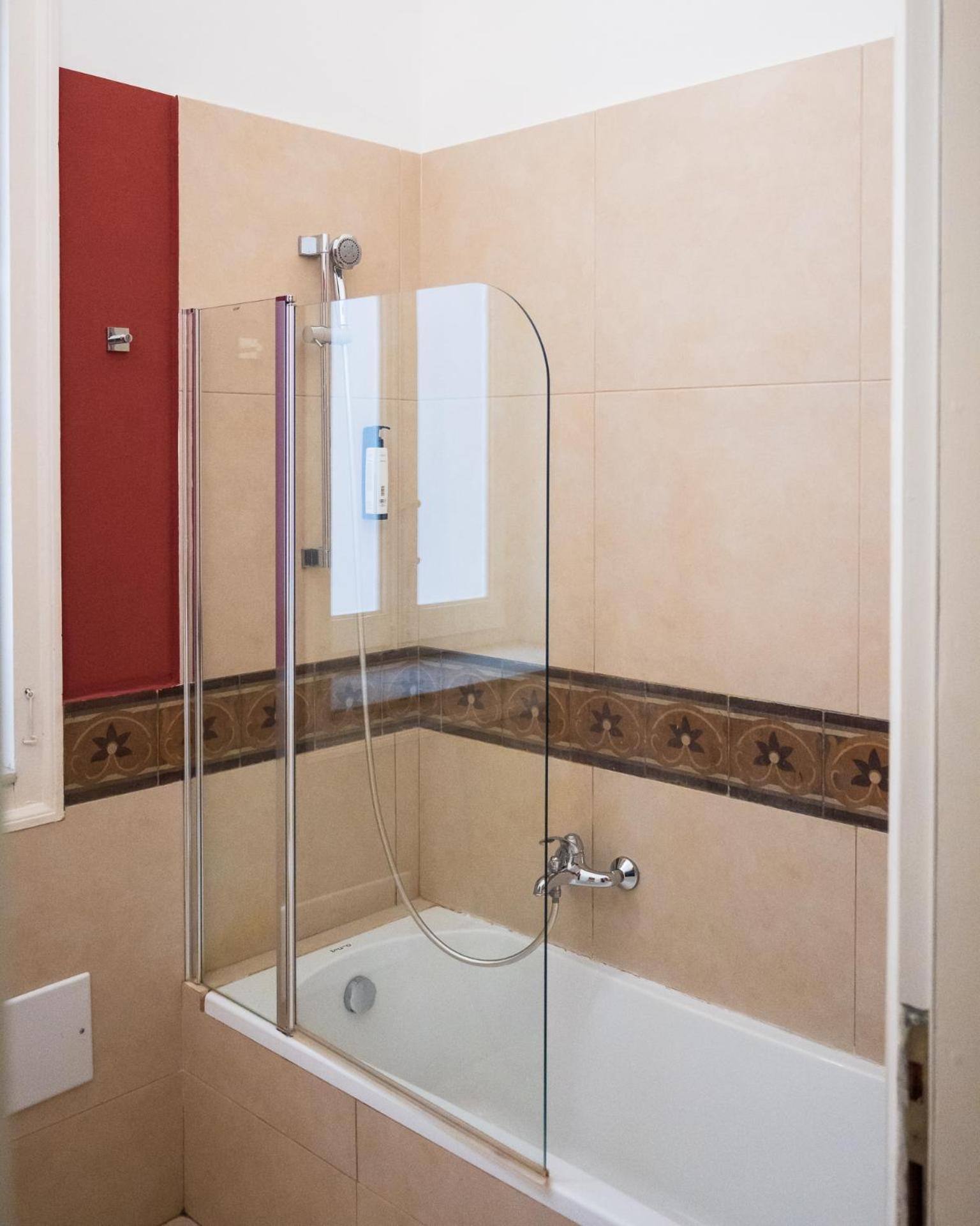 Double Room Private External Bathroom