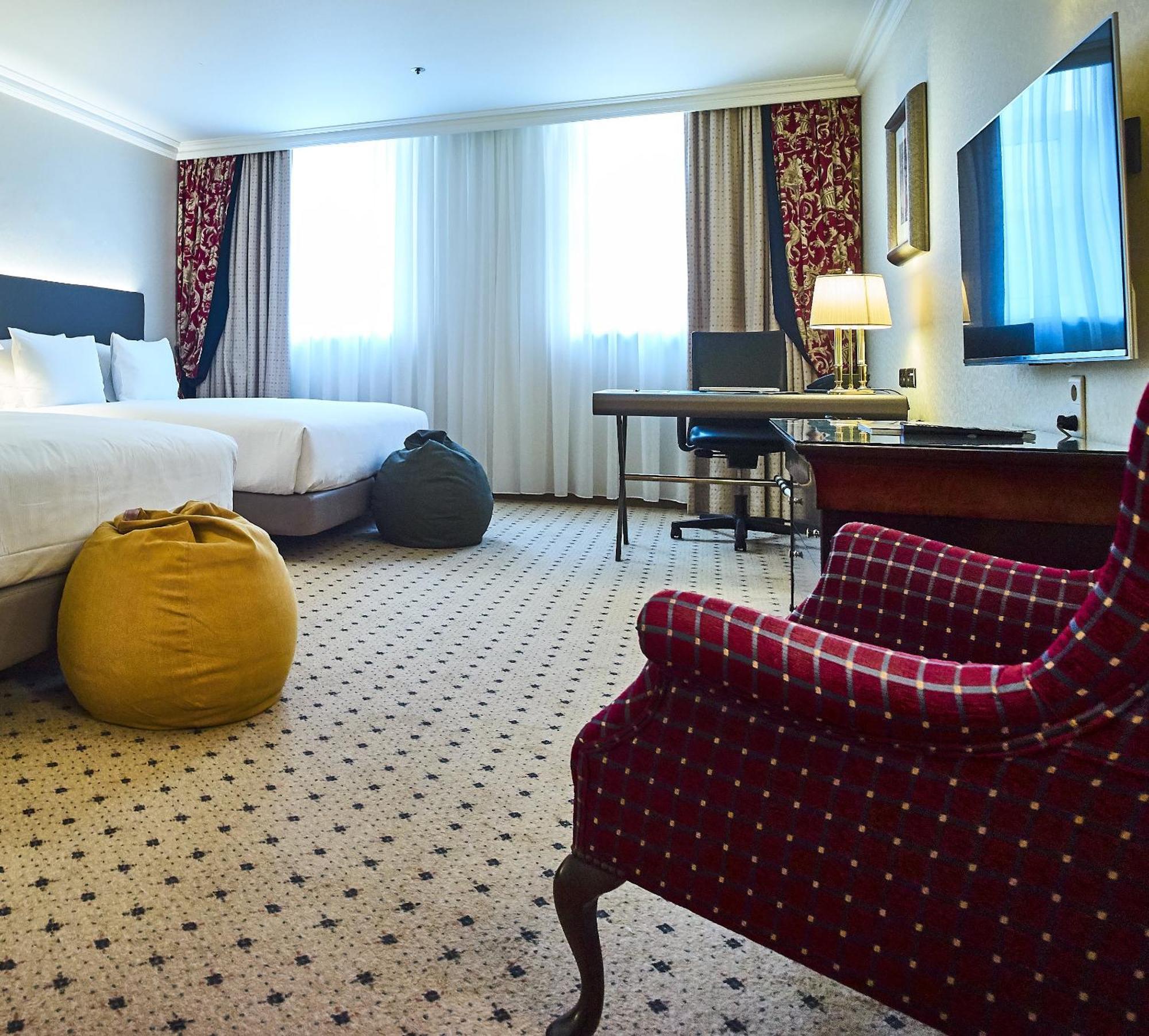 King Guest Room Two King Beds