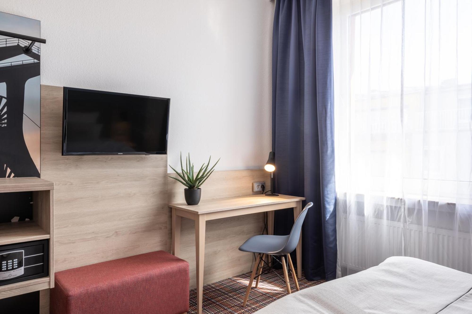 Economy Single Room