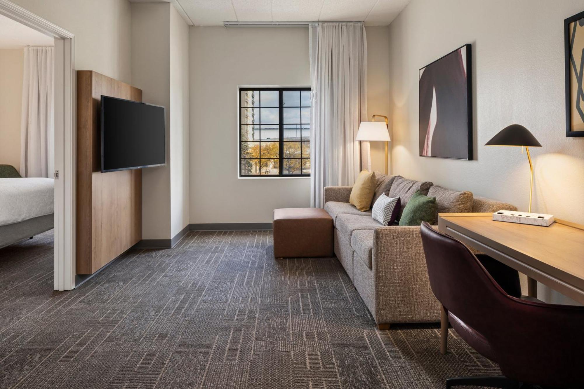 Queen Room Mobility or Hearing Access Non-Smoking