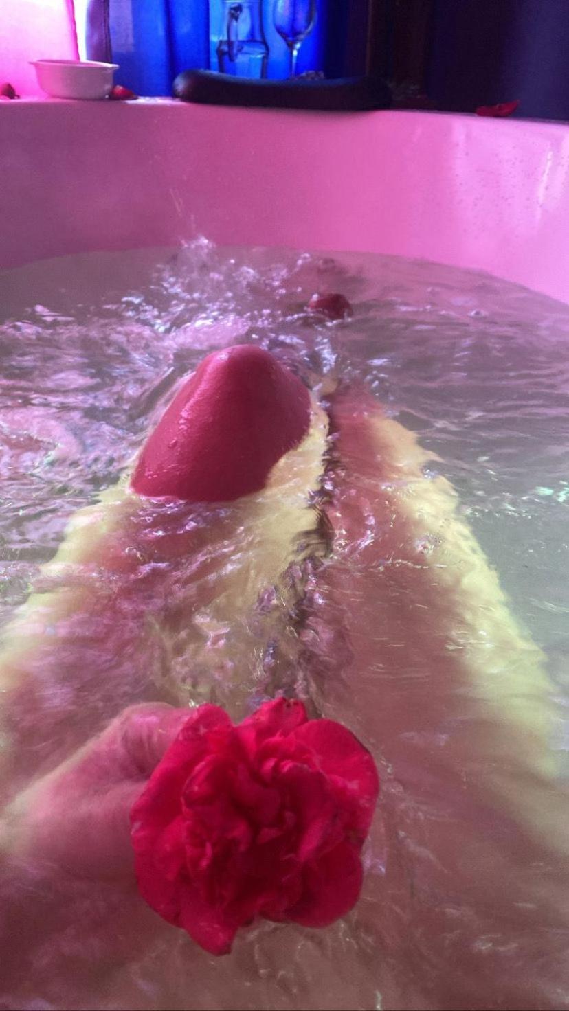 King Suite Spa Bath