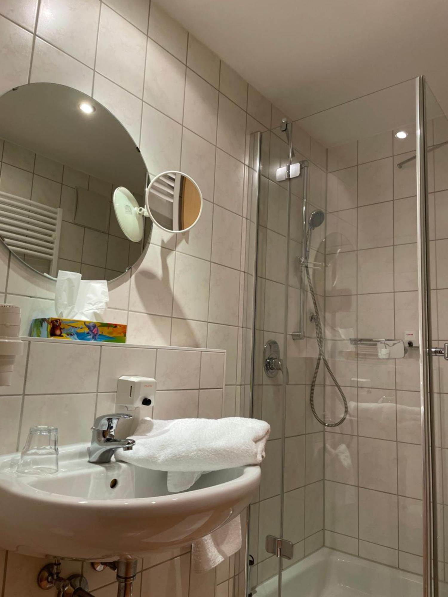 Economy Single Room