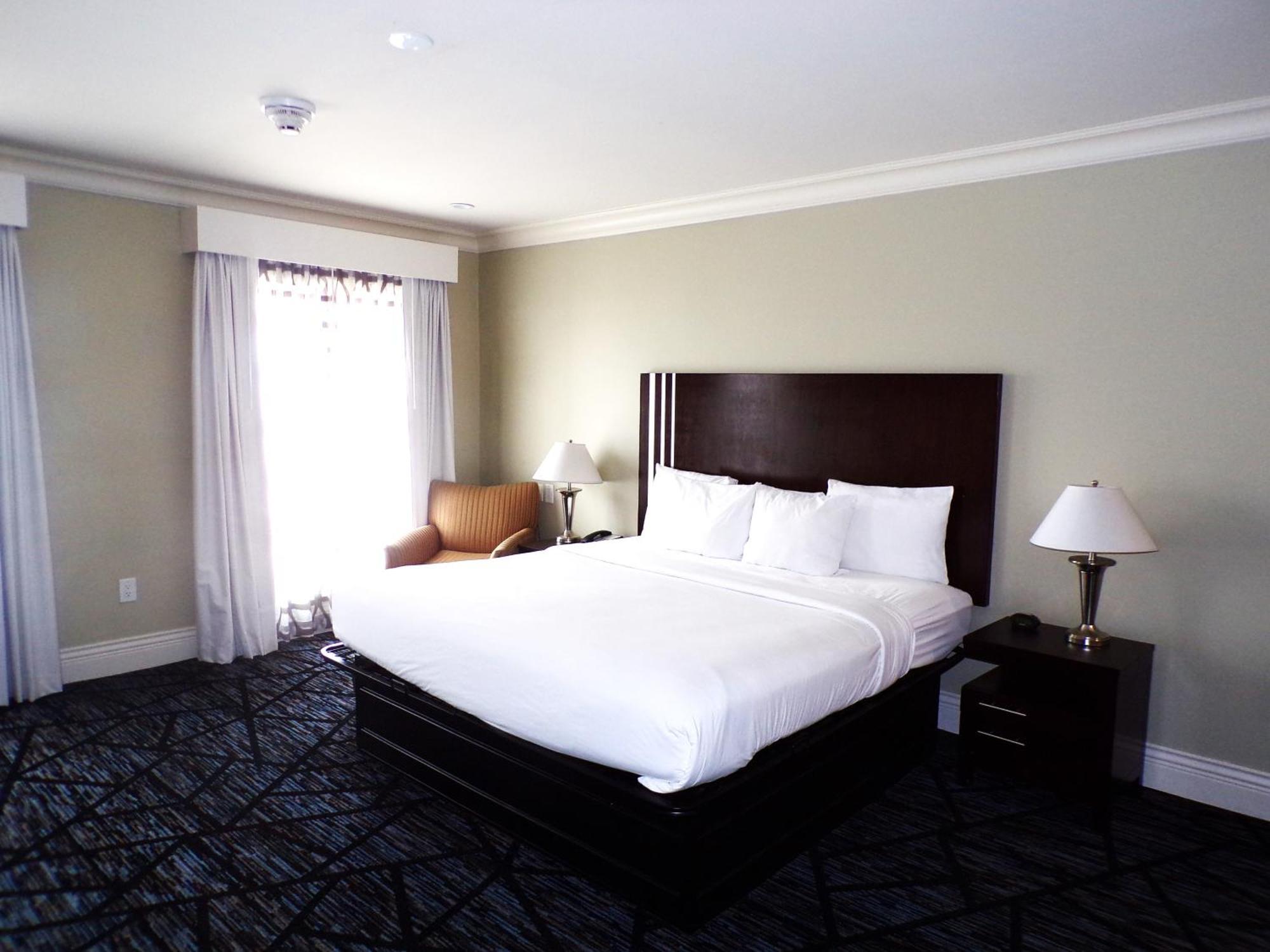 Riverview Suite