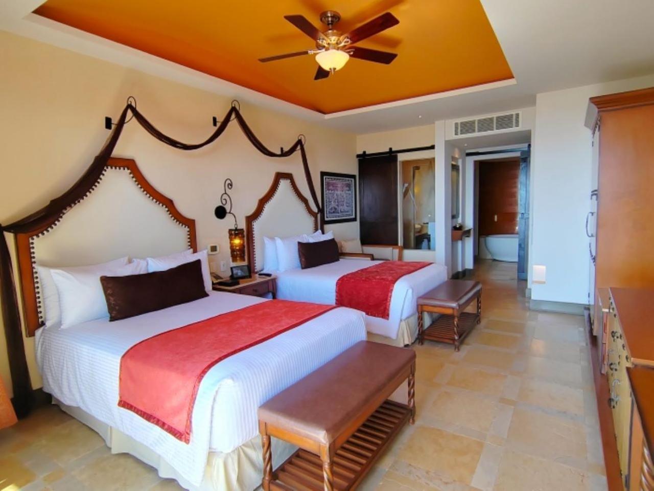 Junior Suite Garden View Two Double Beds