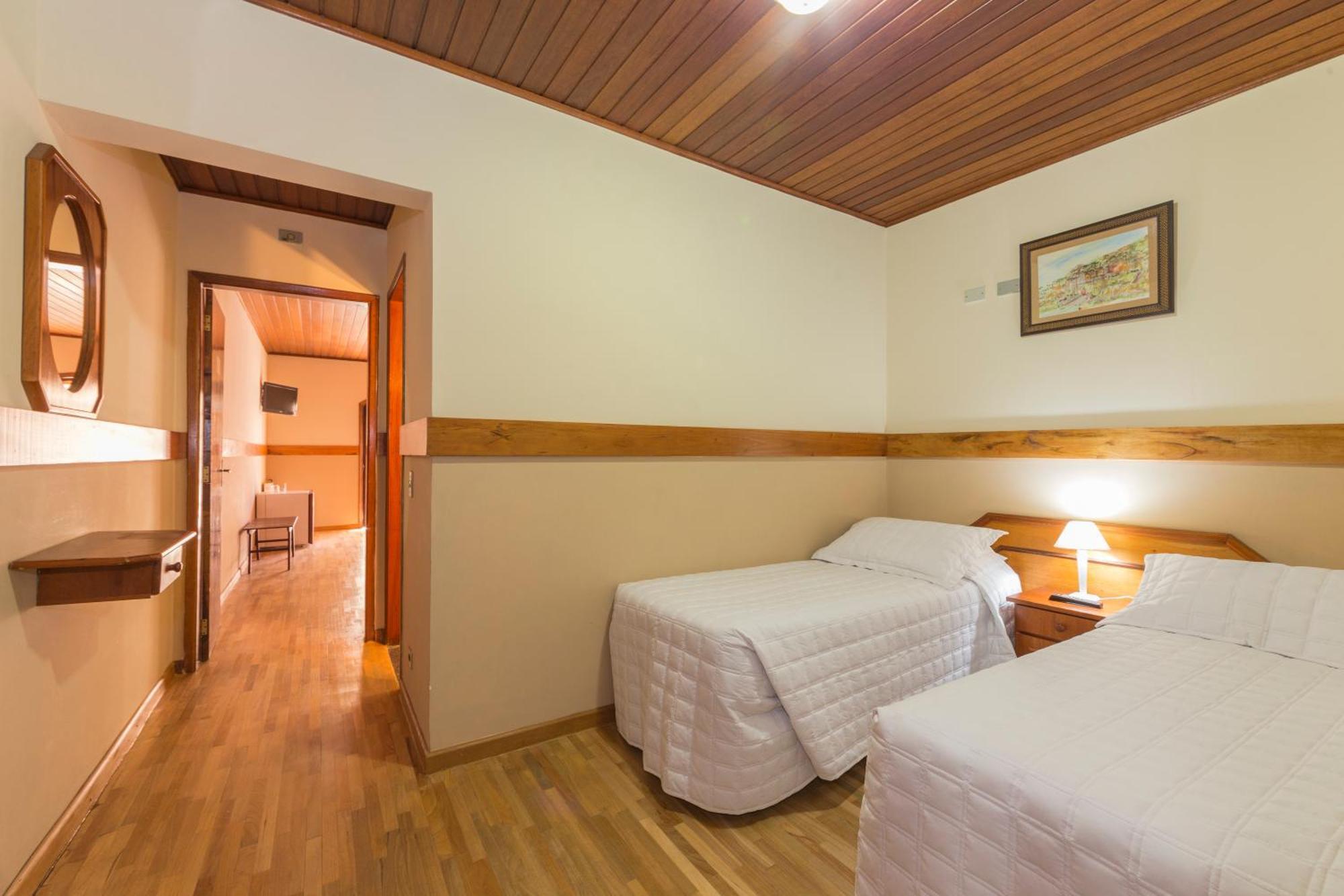 Deluxe Triple Room Balcony