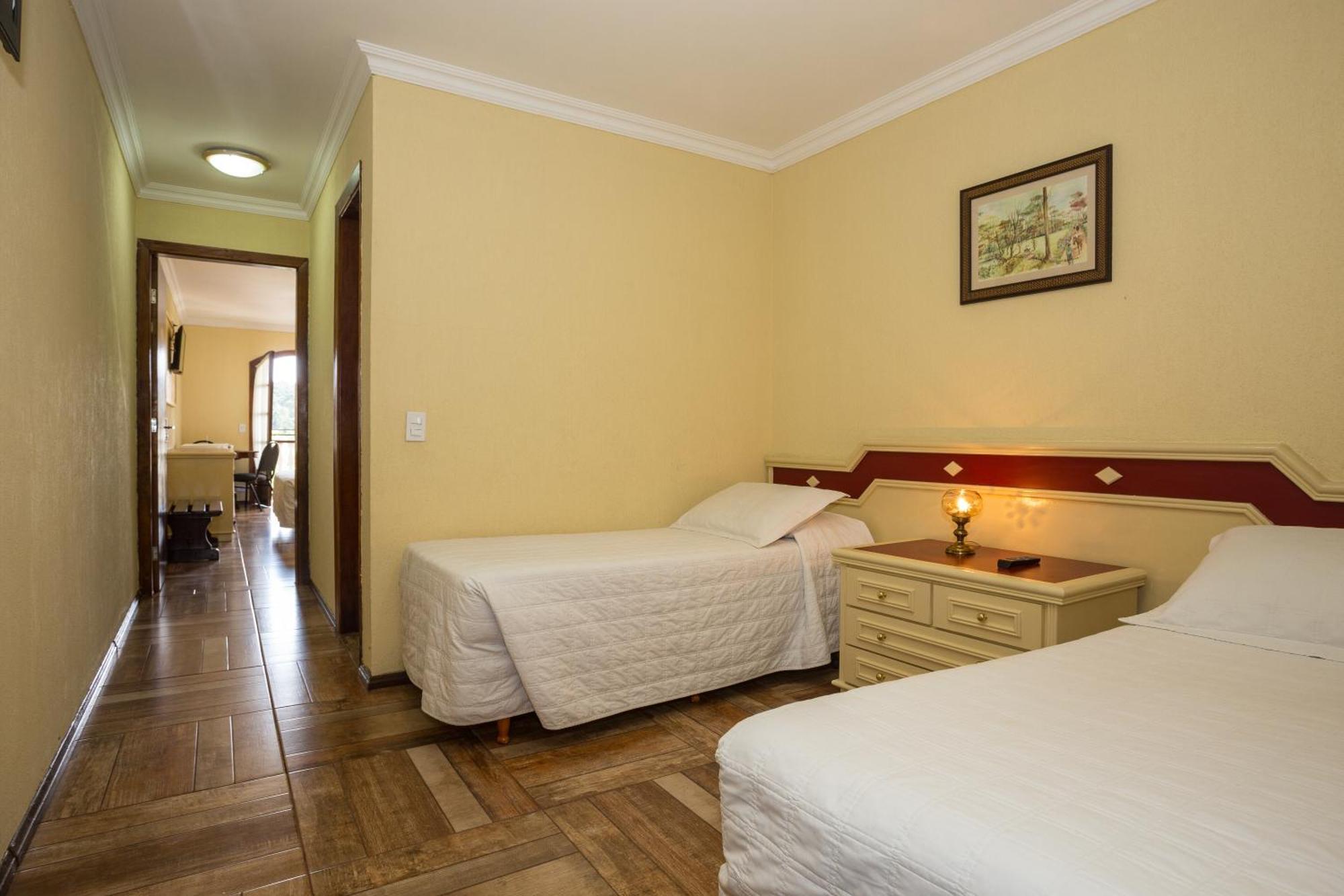 Deluxe Quadruple Room Balcony