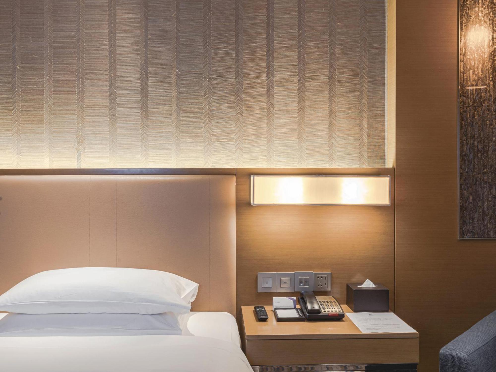 King Room Club Access
