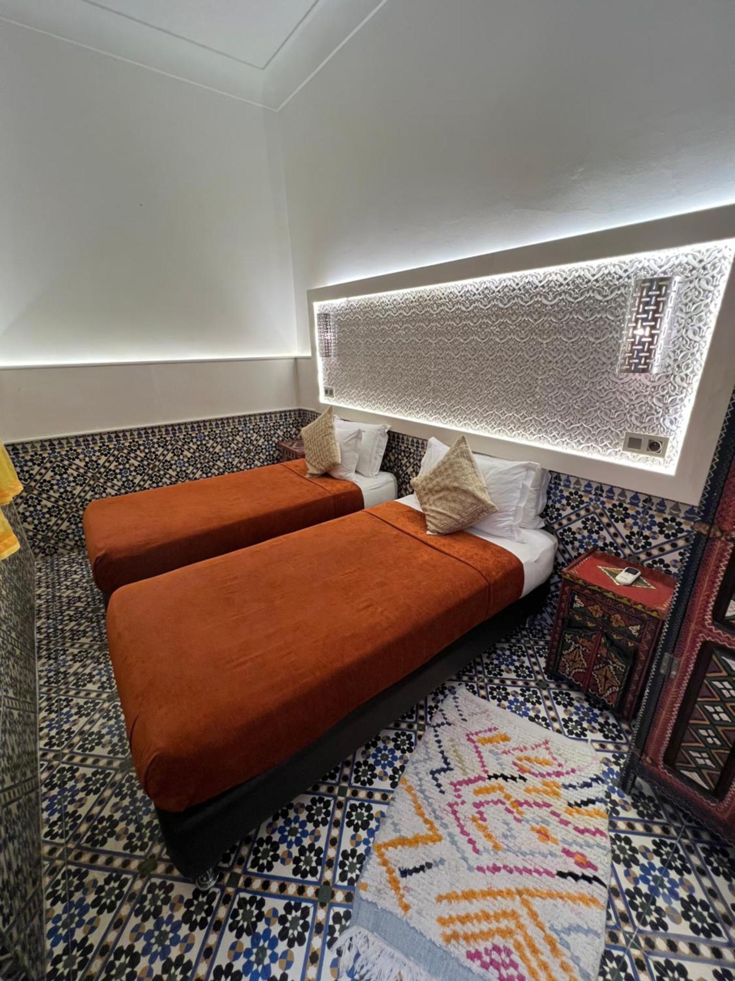 Quarto Twin Standard