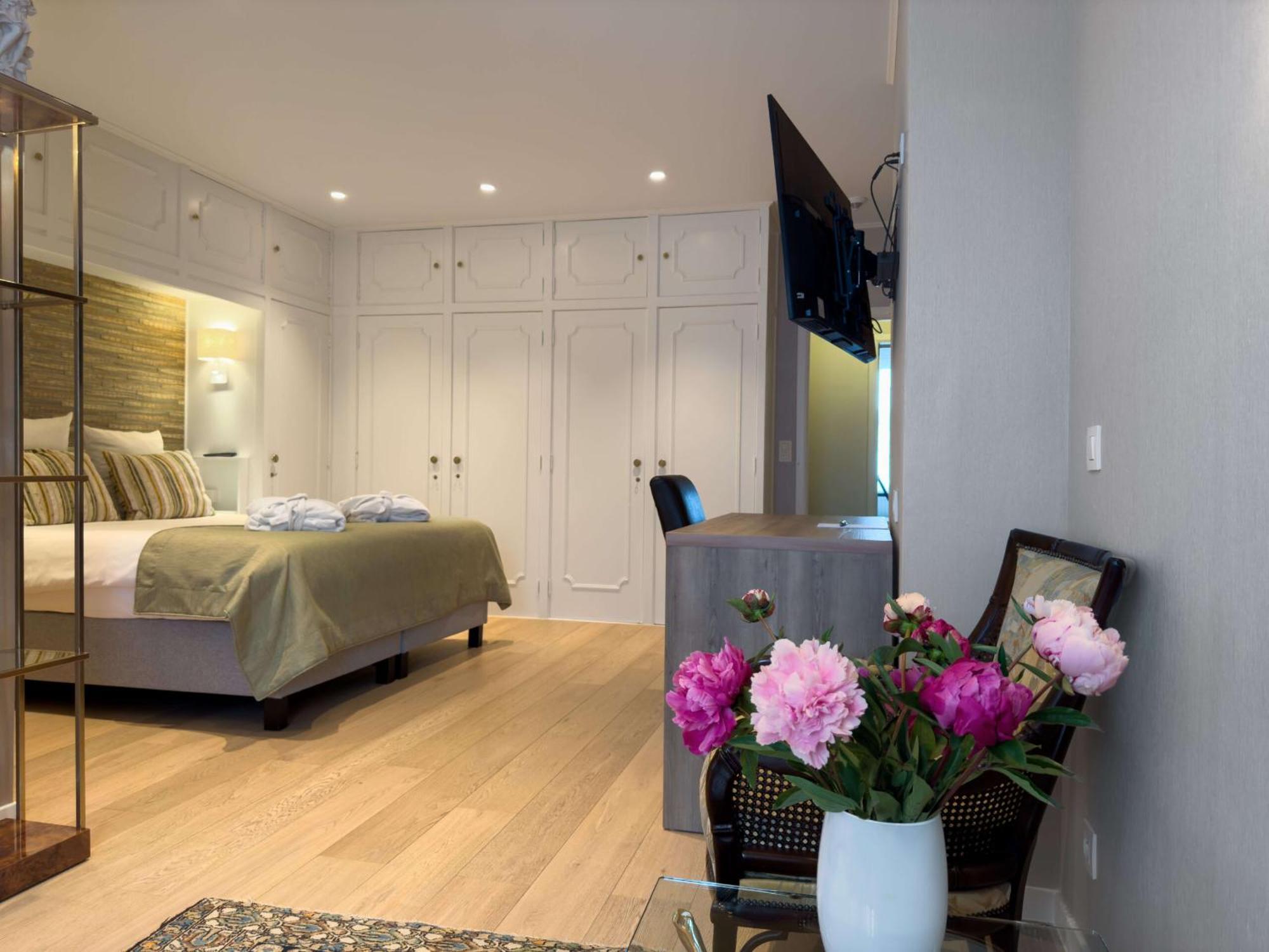 Superior Plus Room