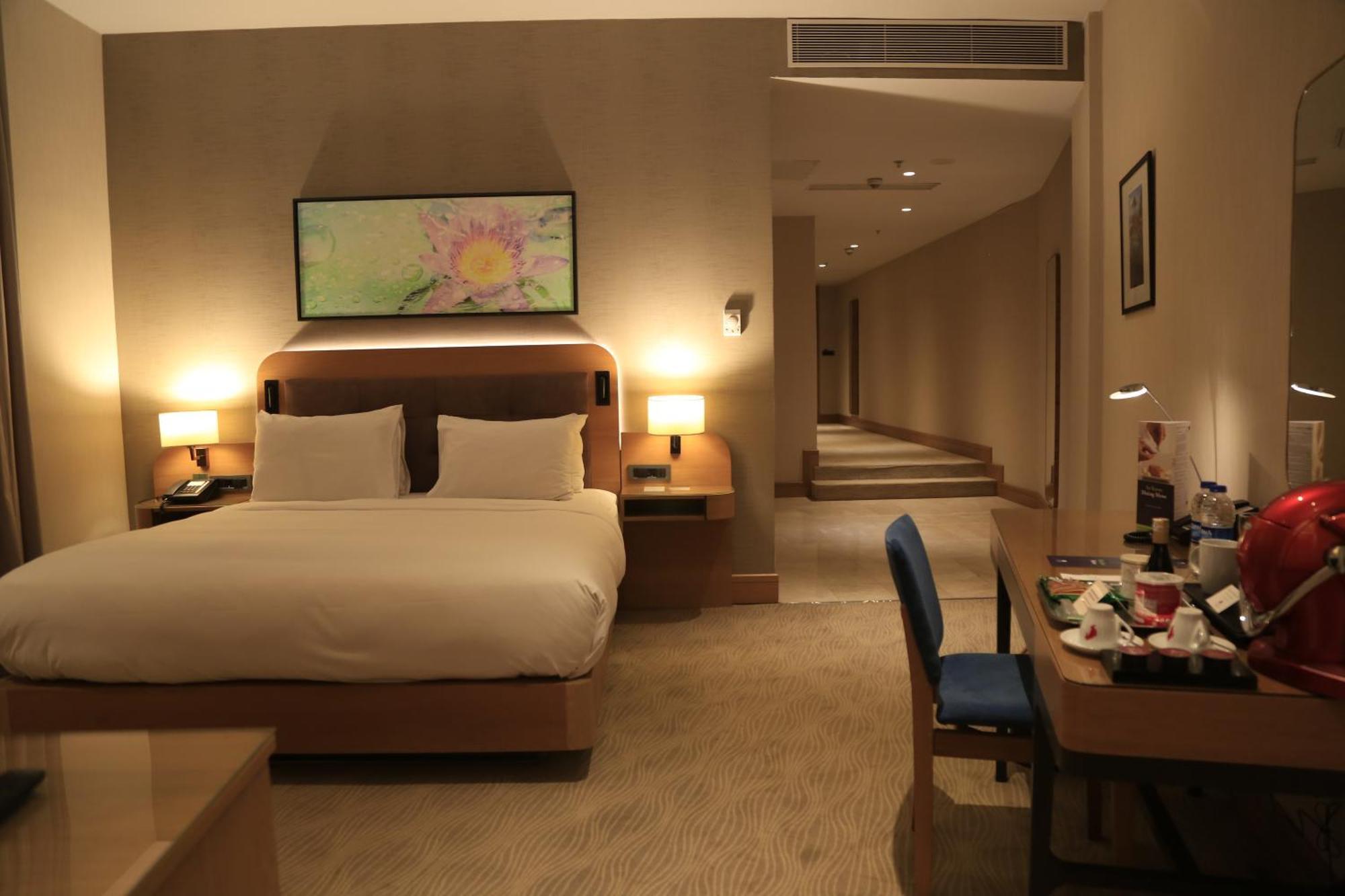 Queen Room