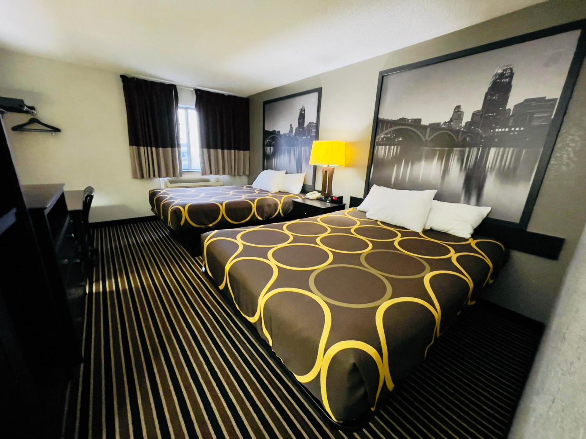 Queen Room Two Queen Beds Non-Smoking