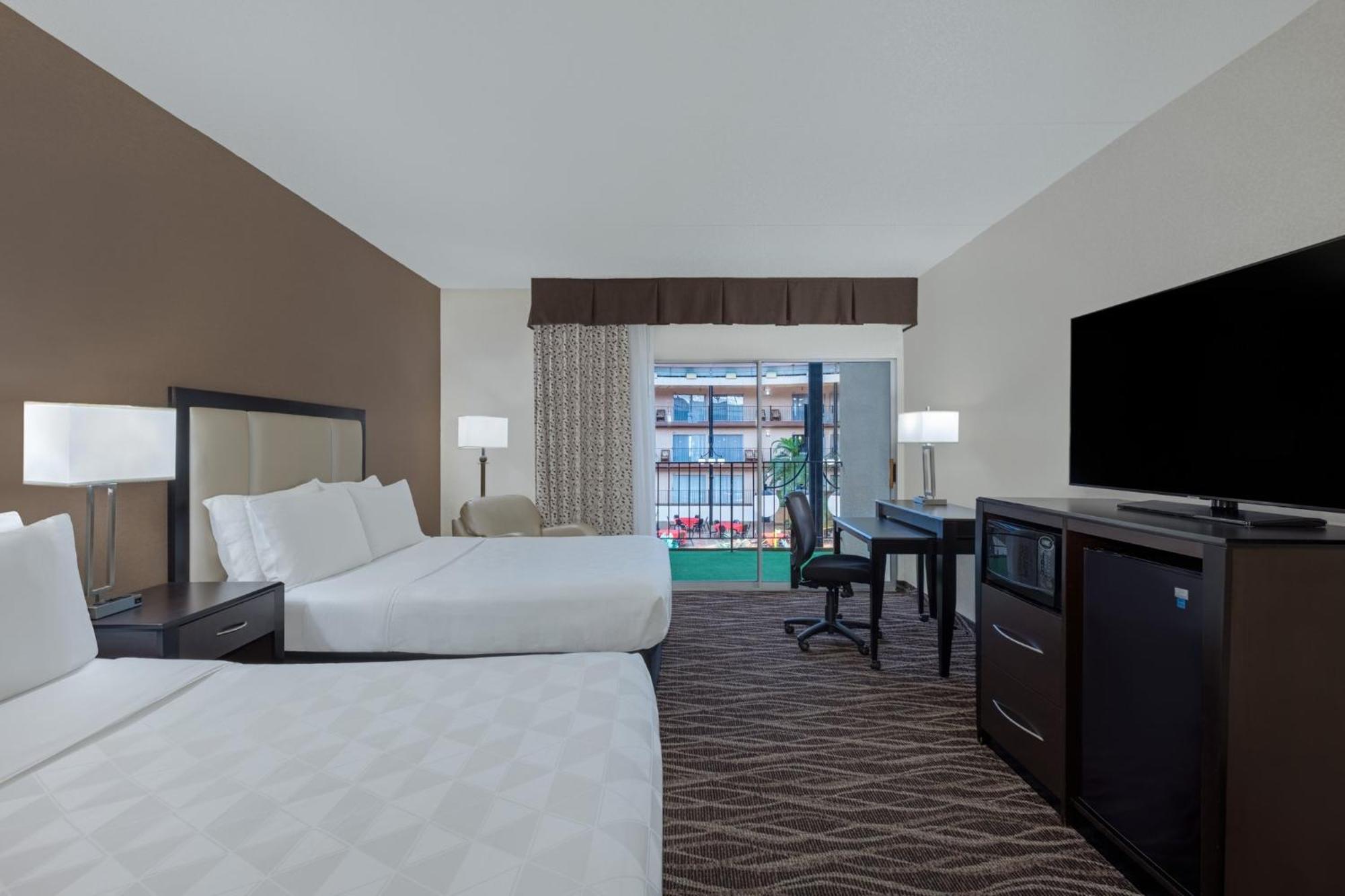 Queen Room with Two Queen Beds and Pool View