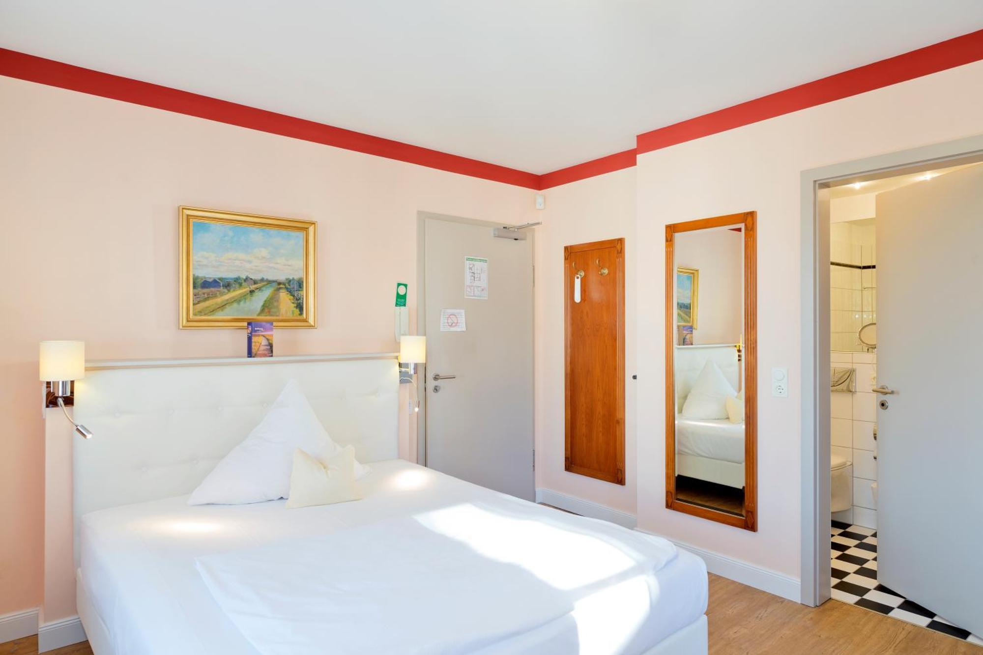 Double Room,1353584845:JPEG