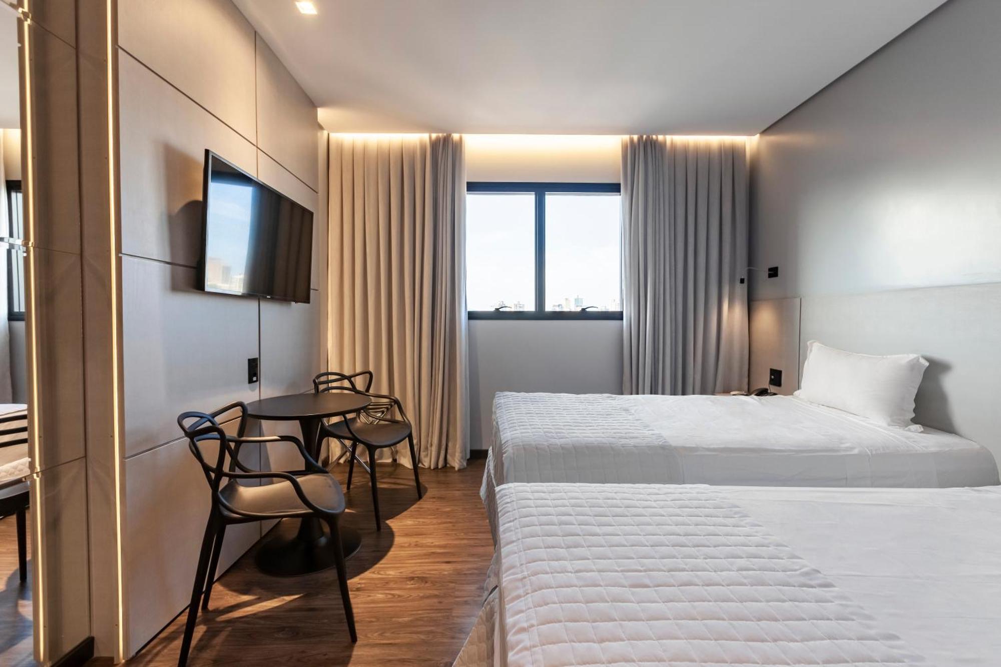 Quarto Deluxe com 2 Camas de Solteiro