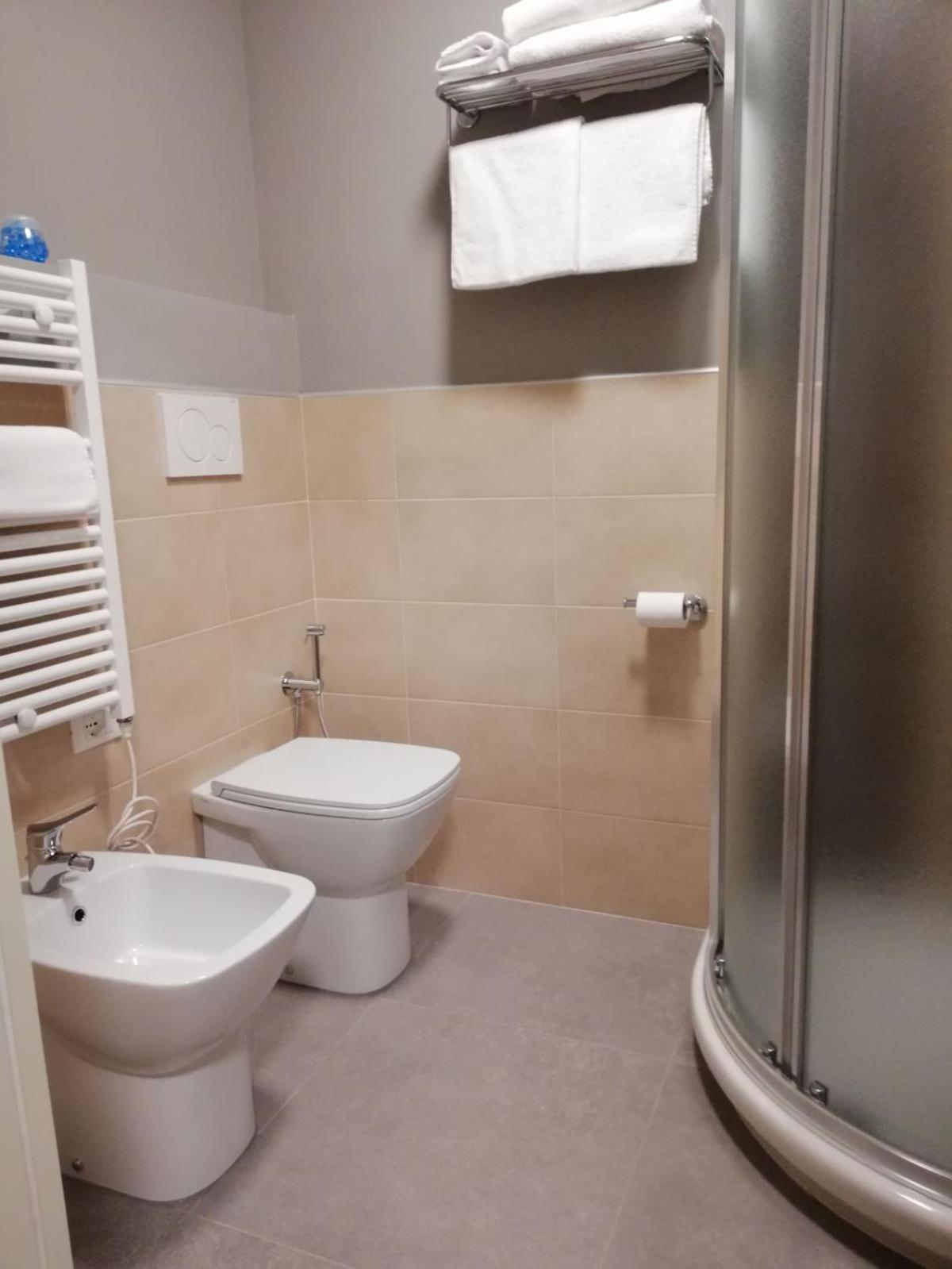 Double Room Private Bathroom