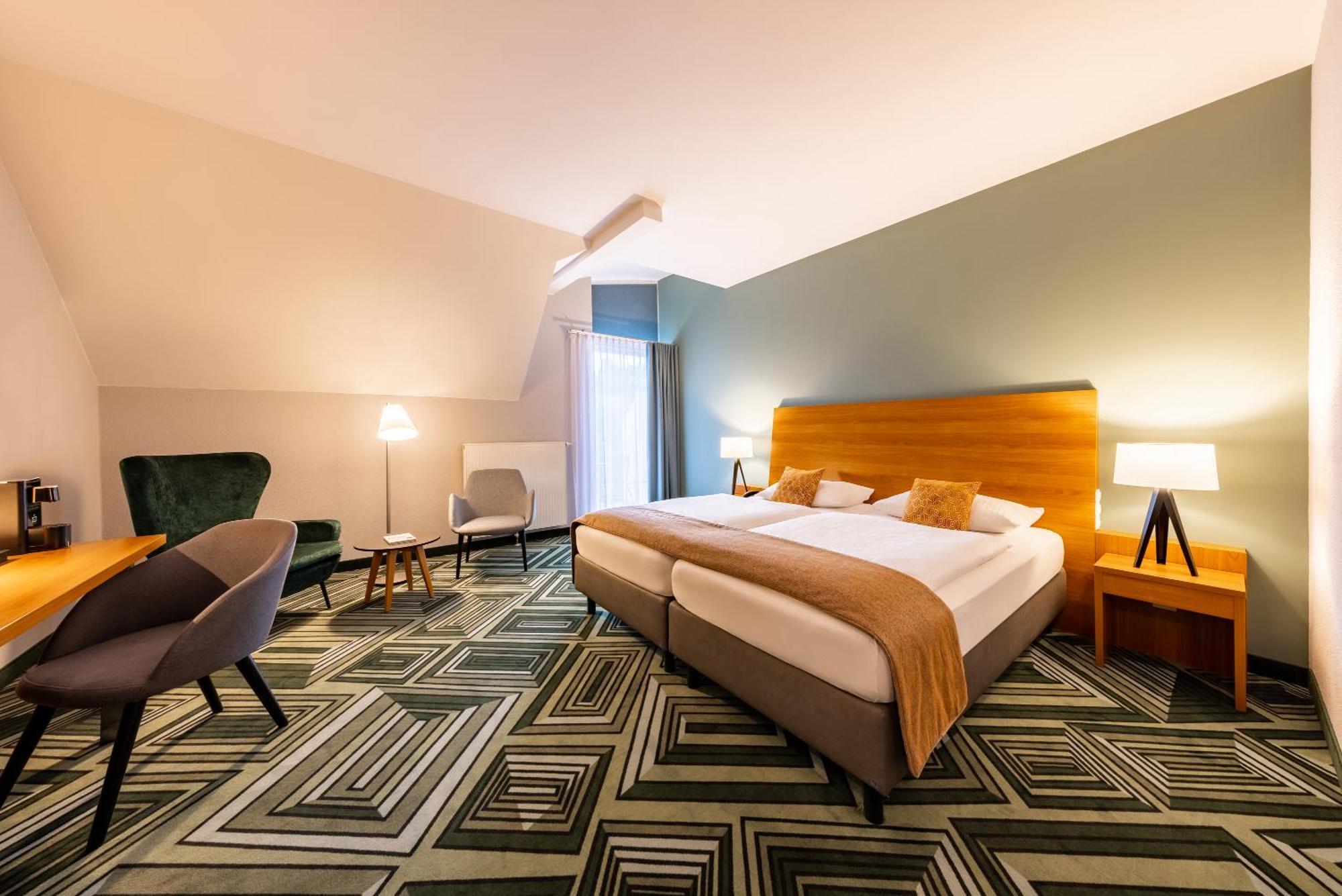 Comfort Double Room Maximilian Balcony