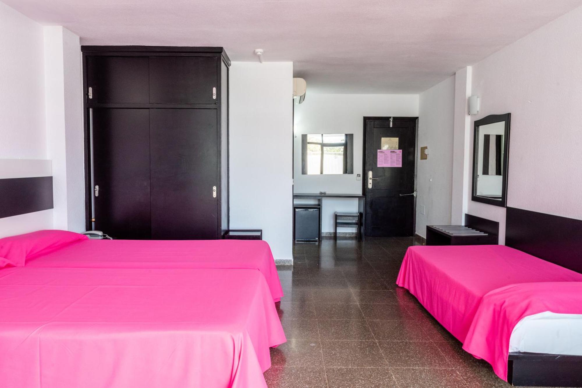 Rocks Room