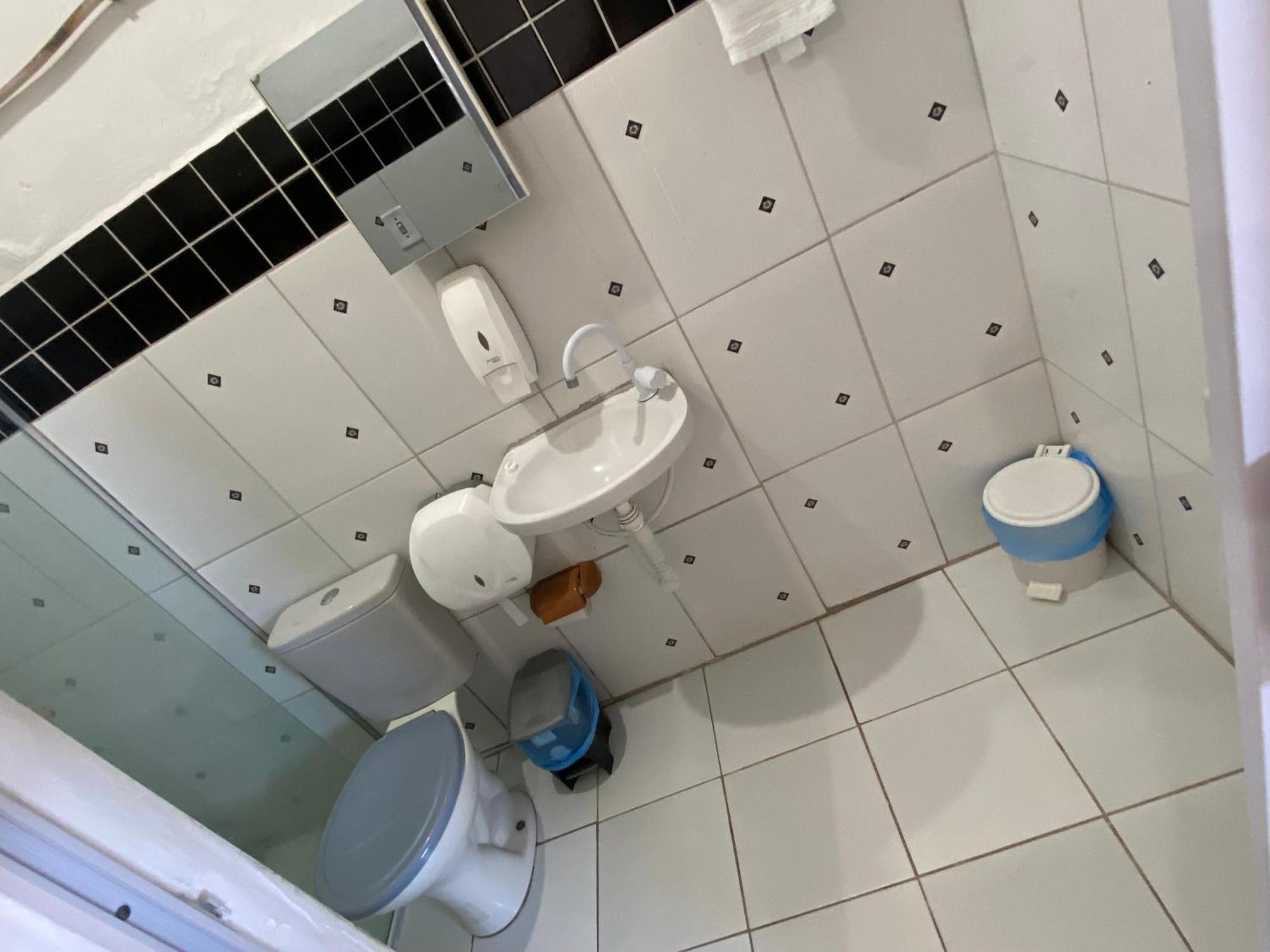Quarto Duplo Deluxe (2 Adultos + 1 Criança)