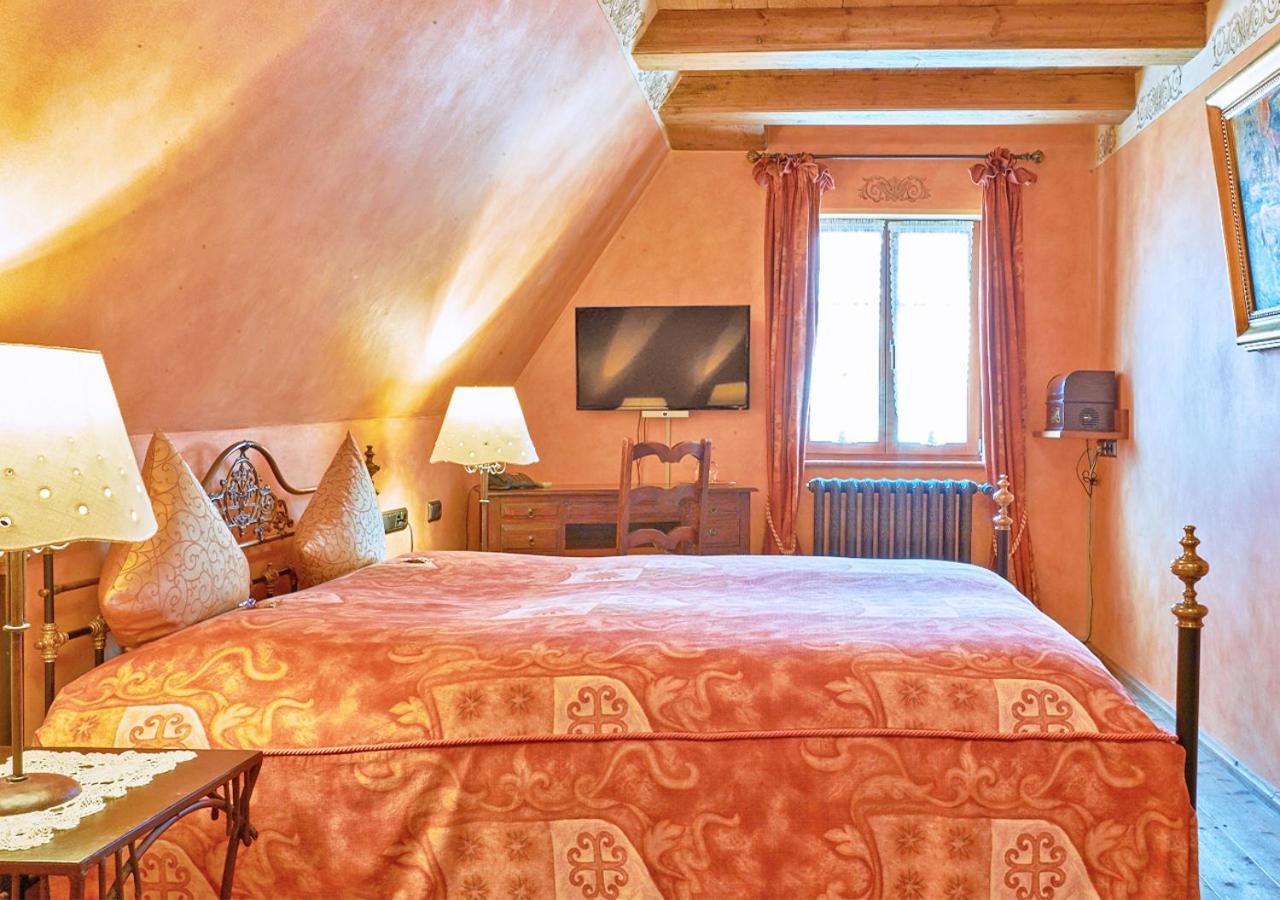 Romantic Double Room