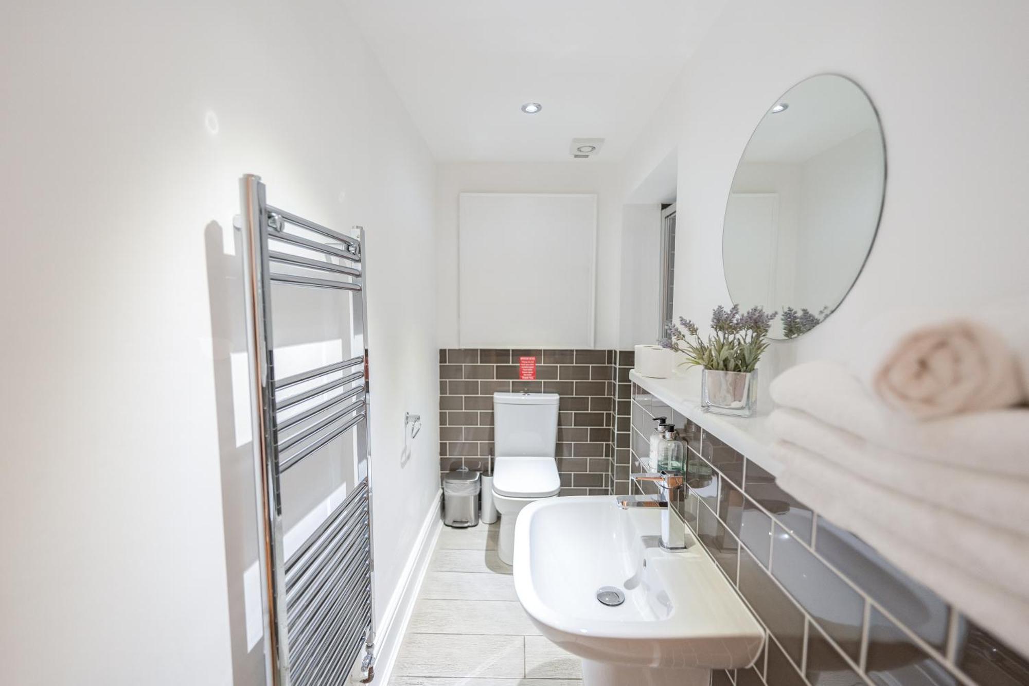 Studio Apartment Garden Access