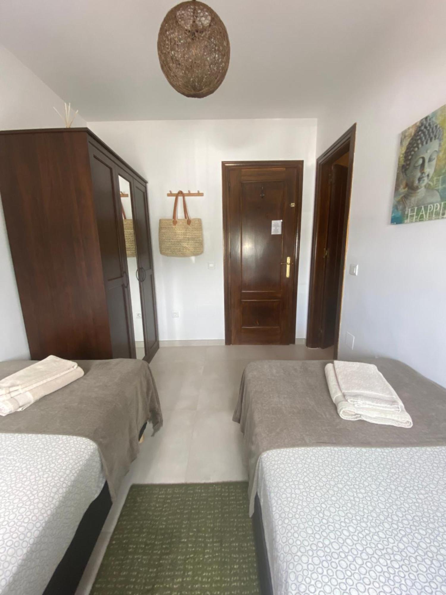 Double or Twin Room Bathroom