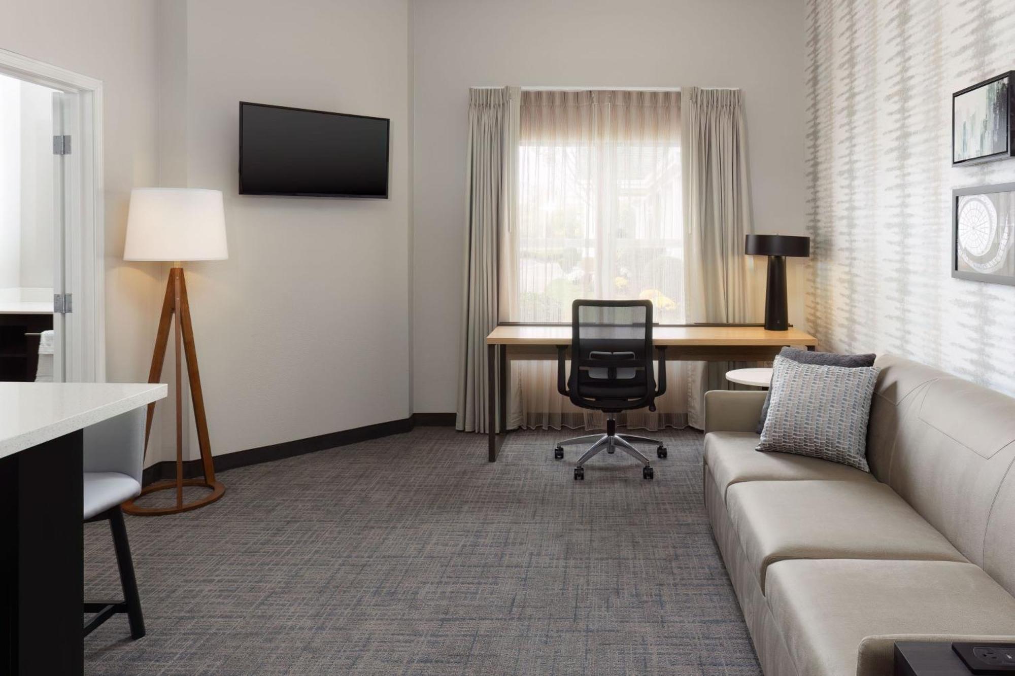 One-Bedroom King Suite Sofa Bed Fireplace