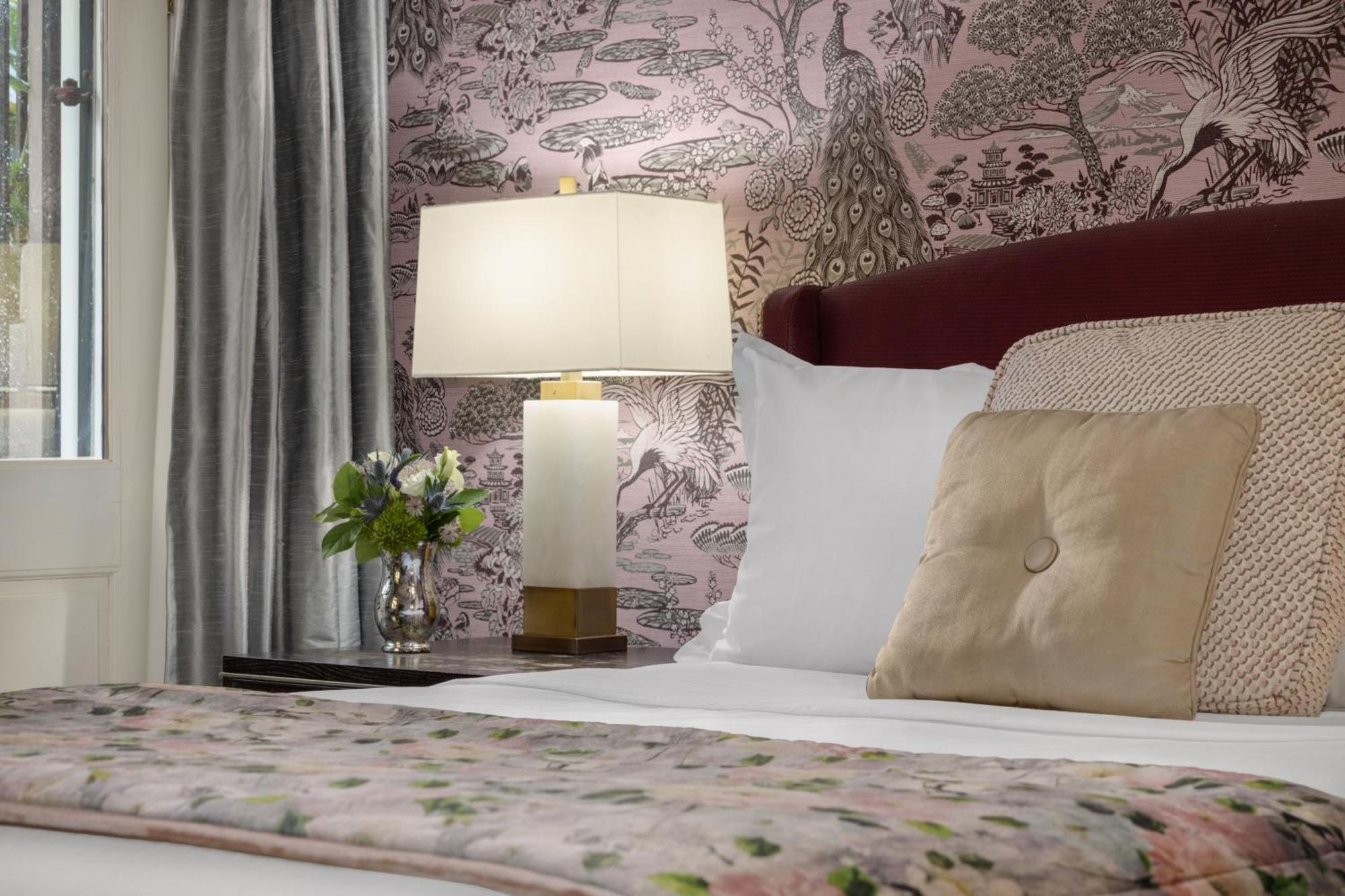 Queen Room John Habersham Room